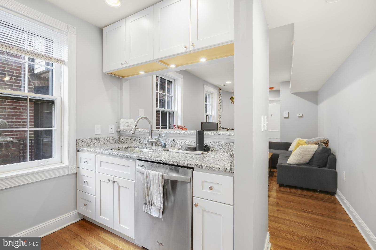 CENTER CITY - Residential Lease