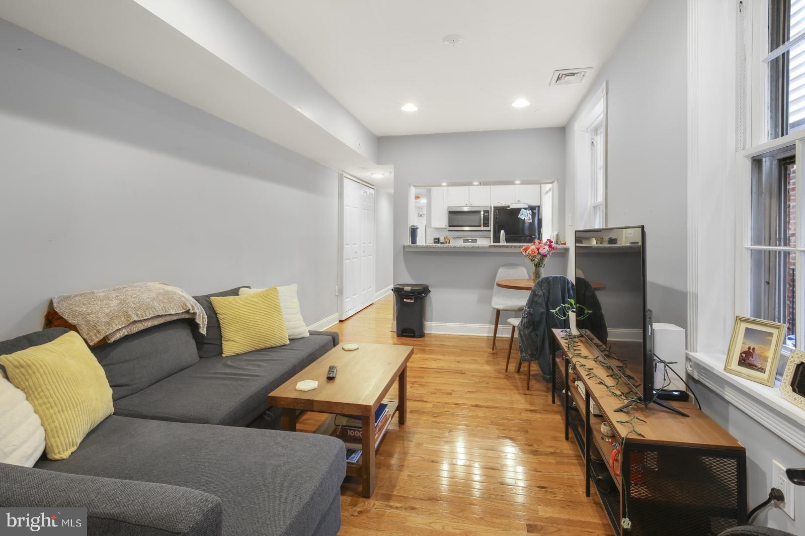 CENTER CITY - Residential Lease