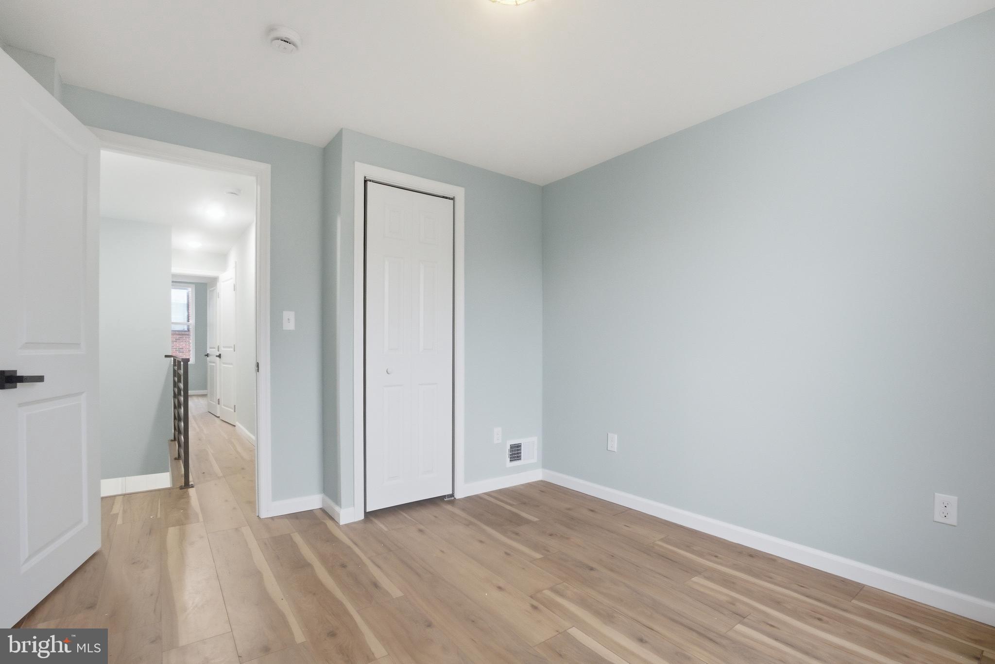 POINT BREEZE - Residential