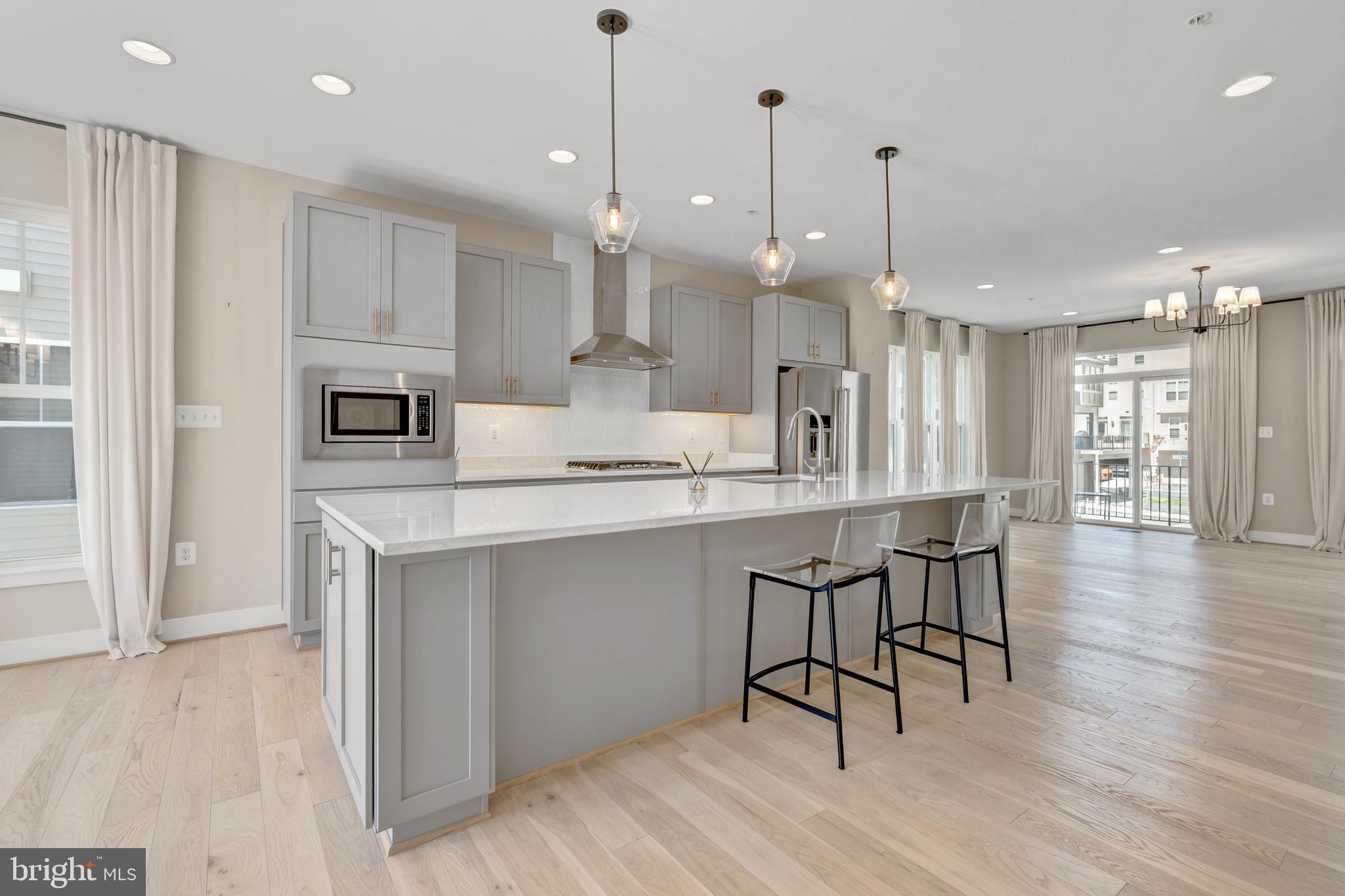 BRAMBLETON TOWN CENTER - Residential