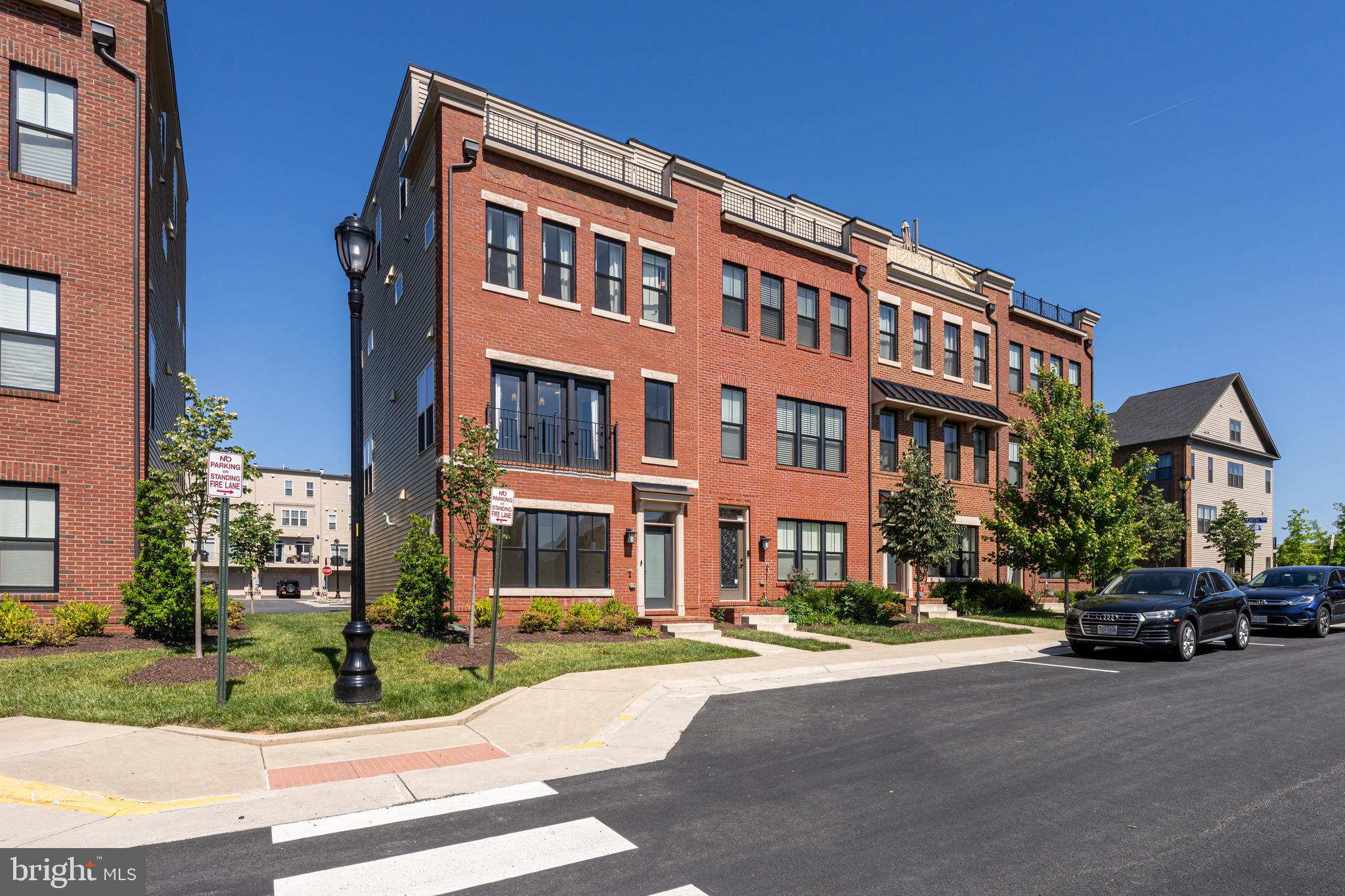 BRAMBLETON TOWN CENTER - Residential
