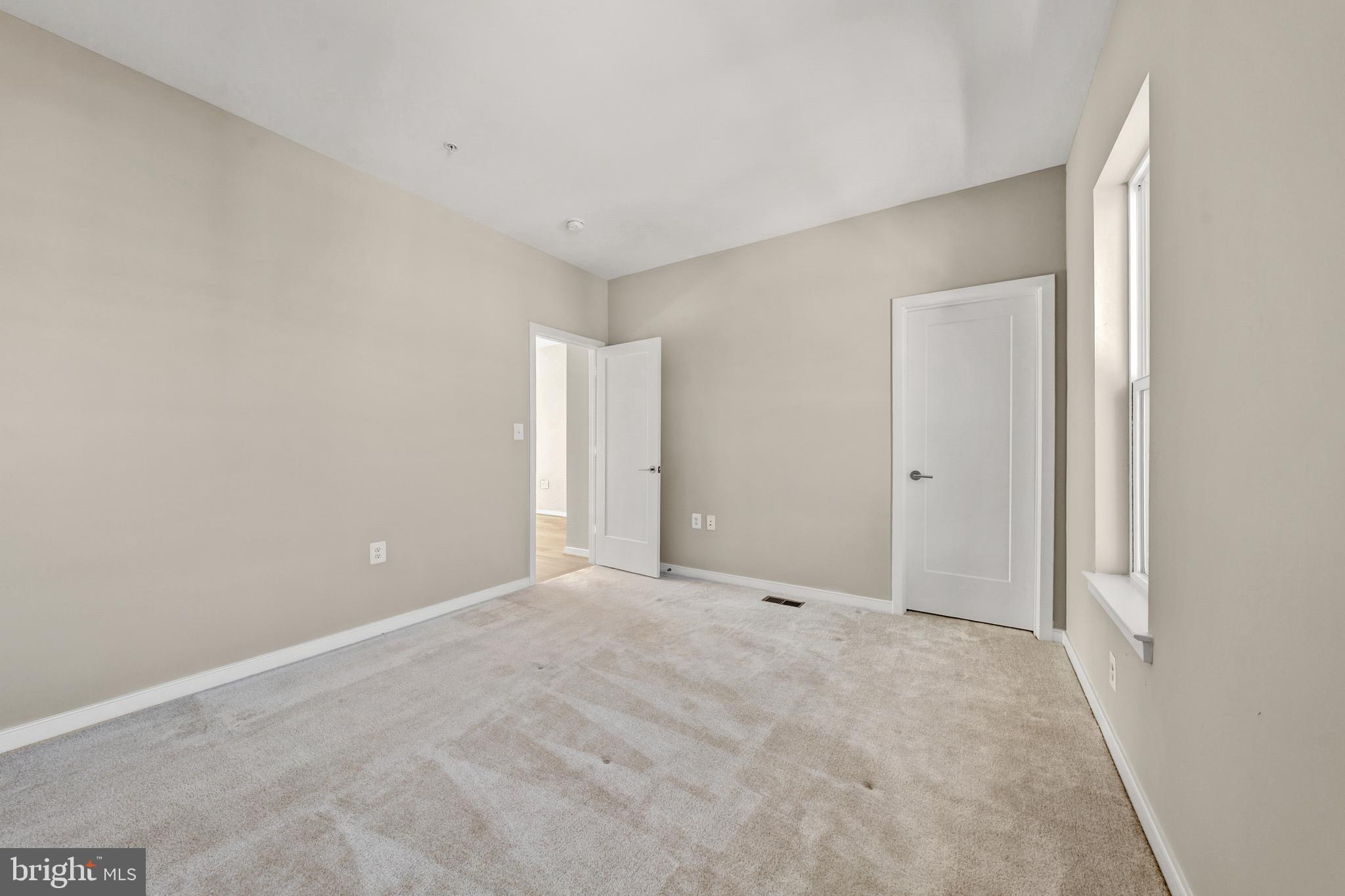 BRAMBLETON TOWN CENTER - Residential