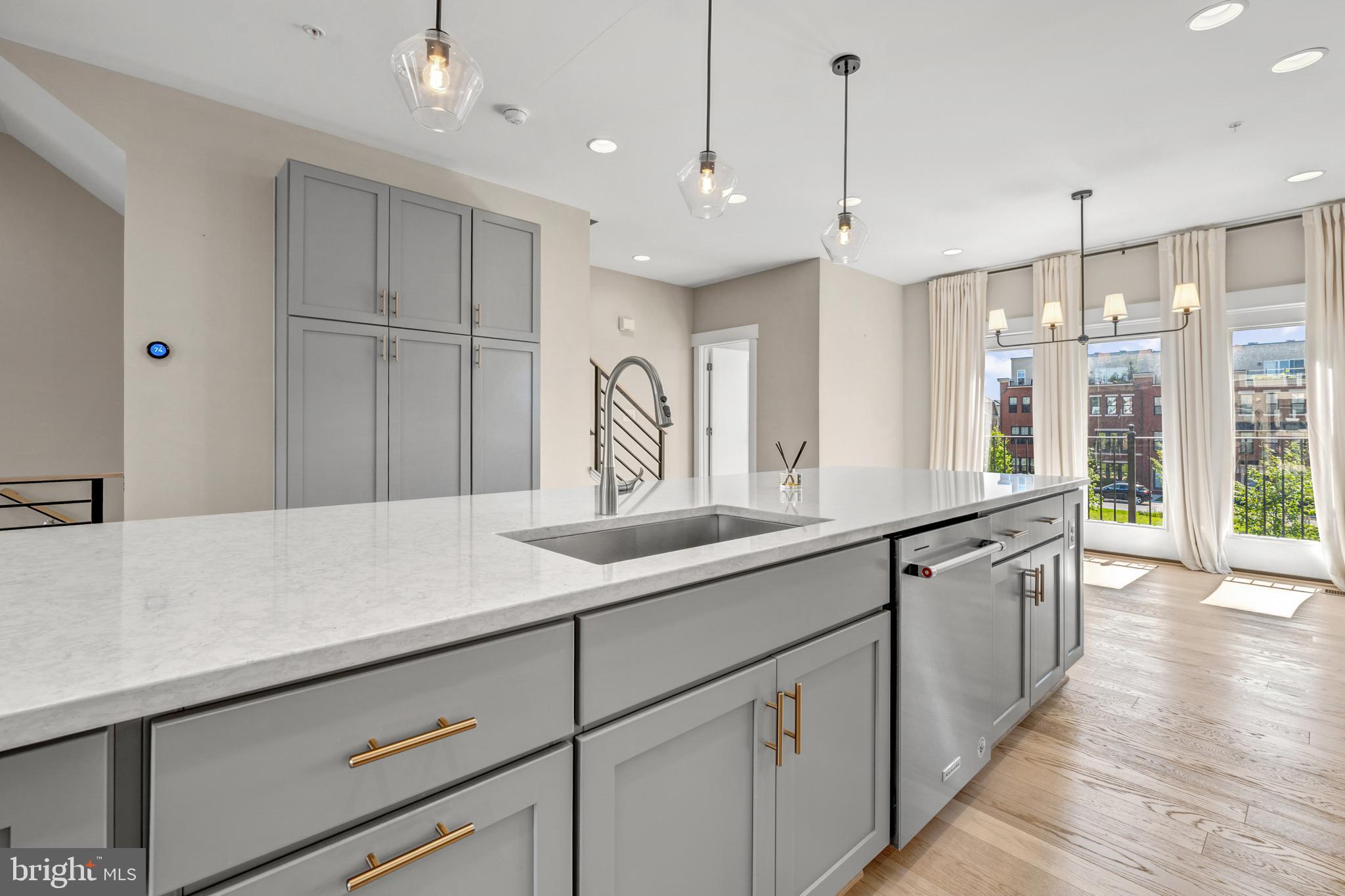 BRAMBLETON TOWN CENTER - Residential