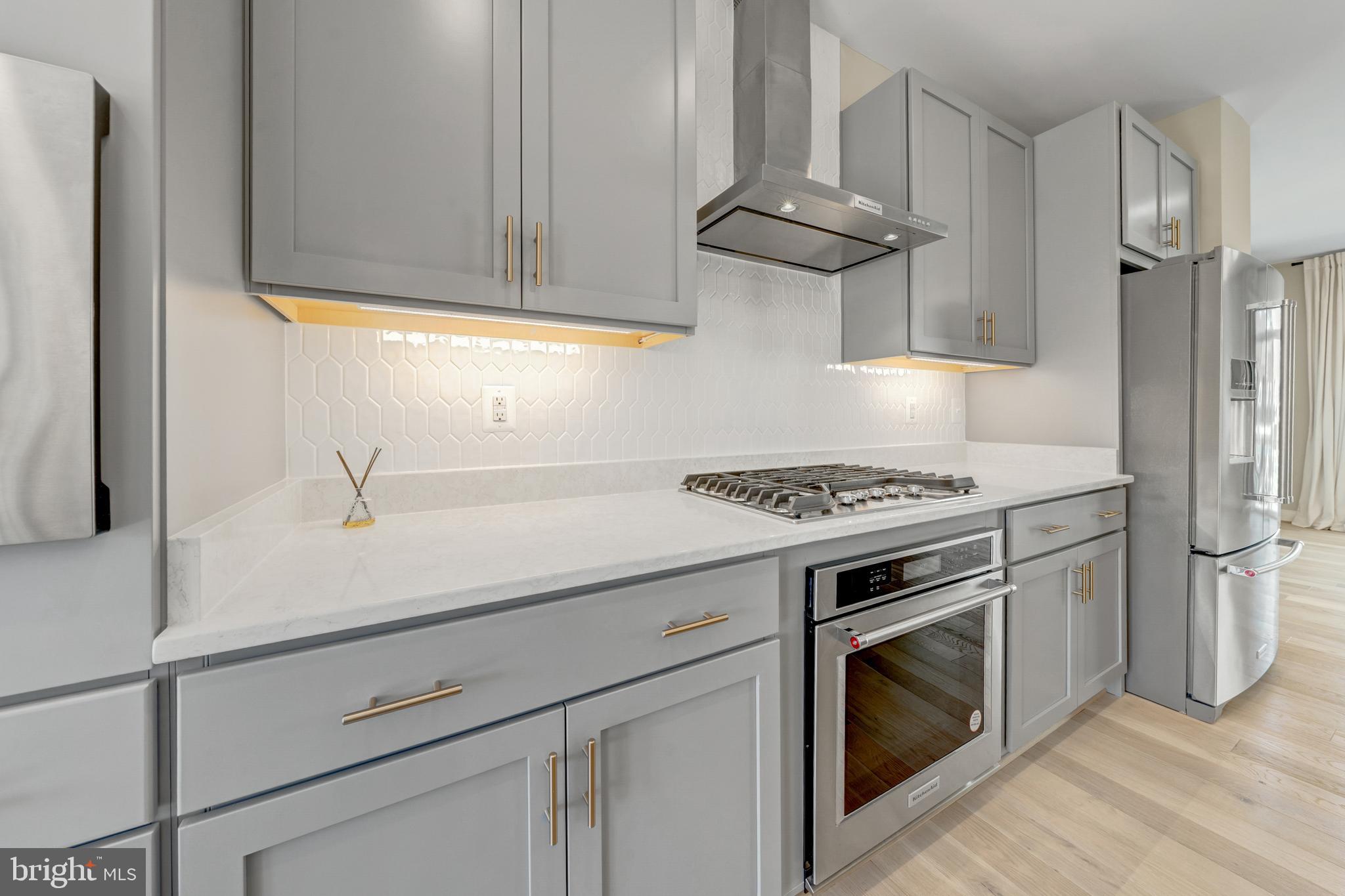 BRAMBLETON TOWN CENTER - Residential