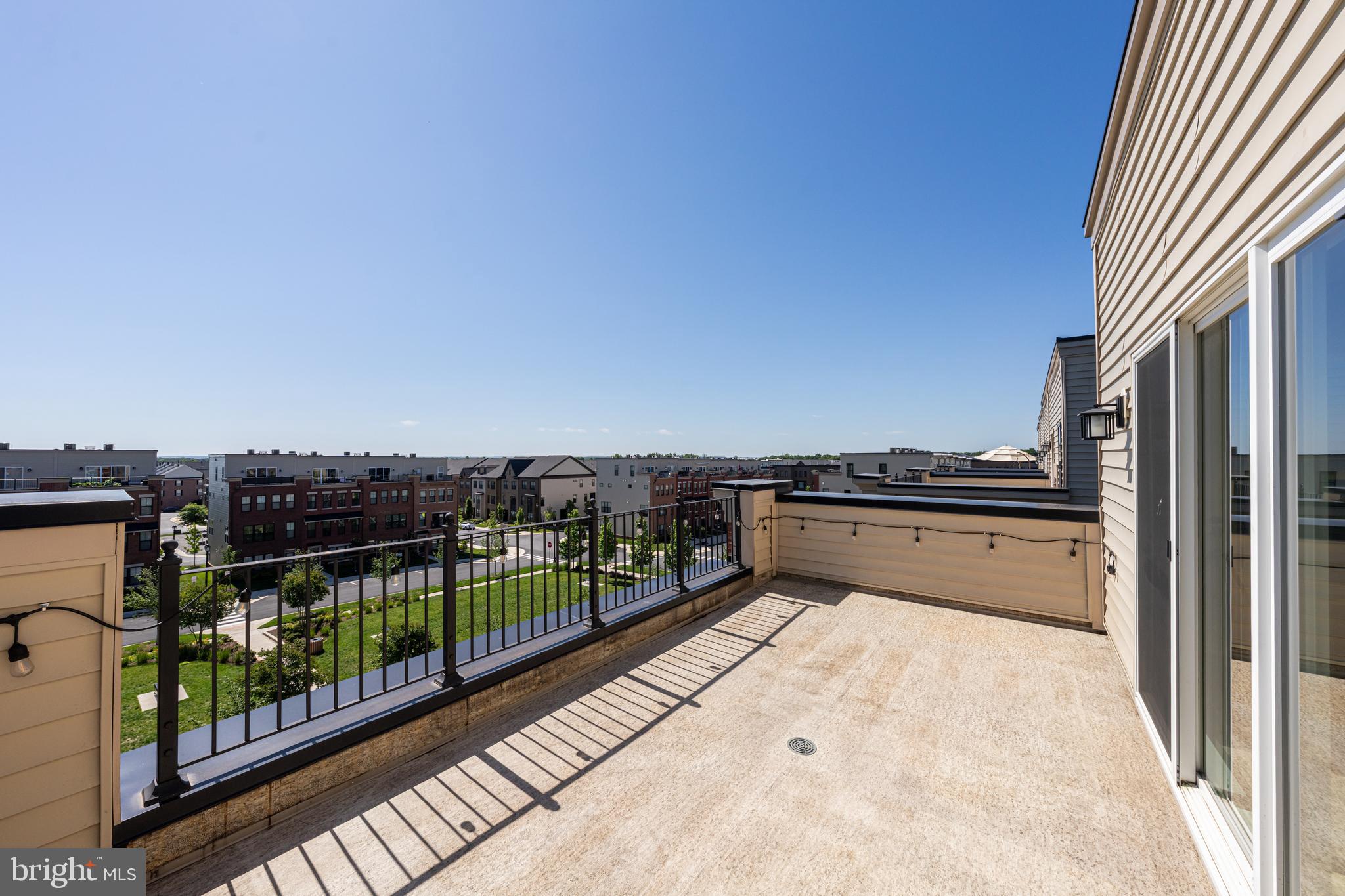 BRAMBLETON TOWN CENTER - Residential