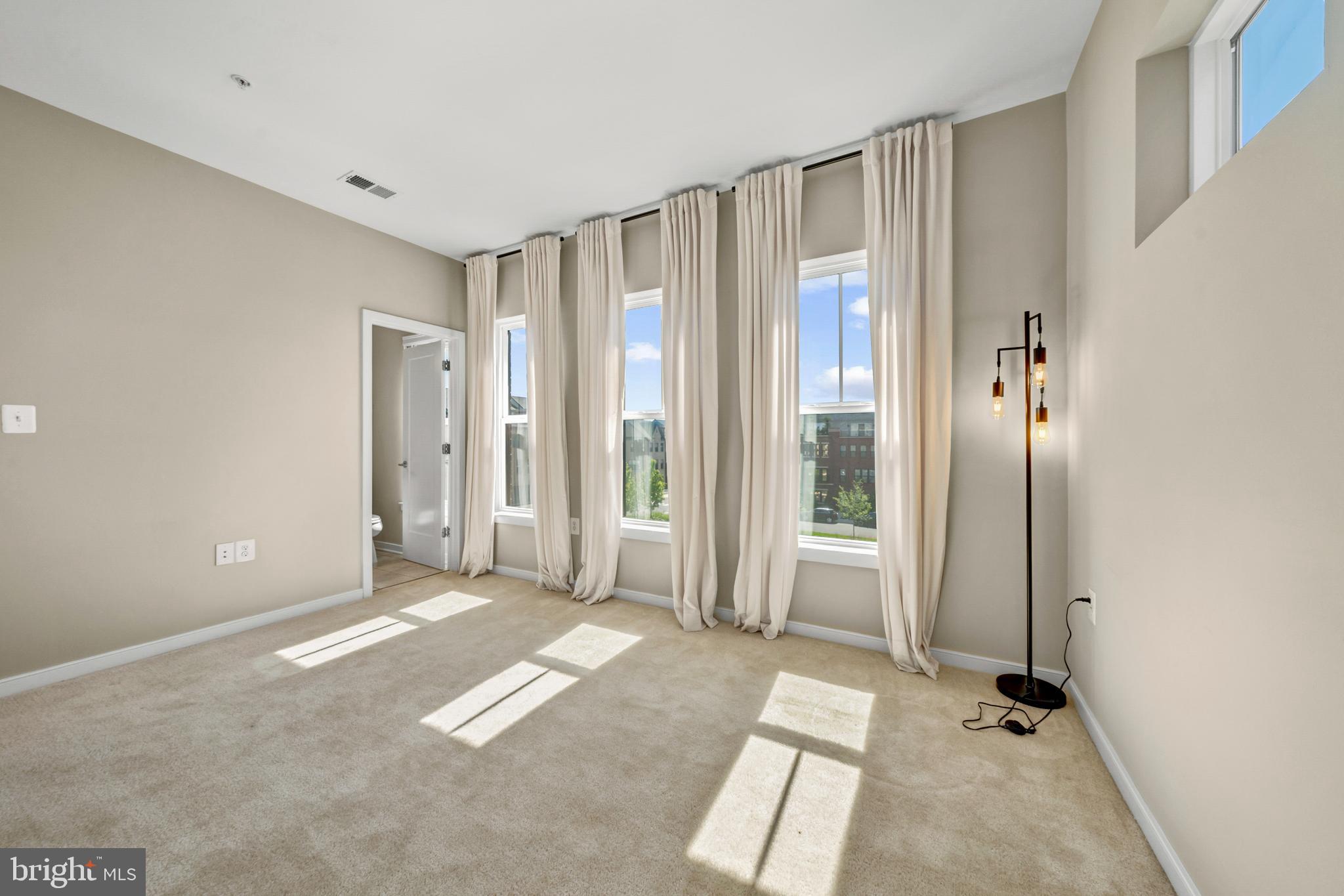 BRAMBLETON TOWN CENTER - Residential