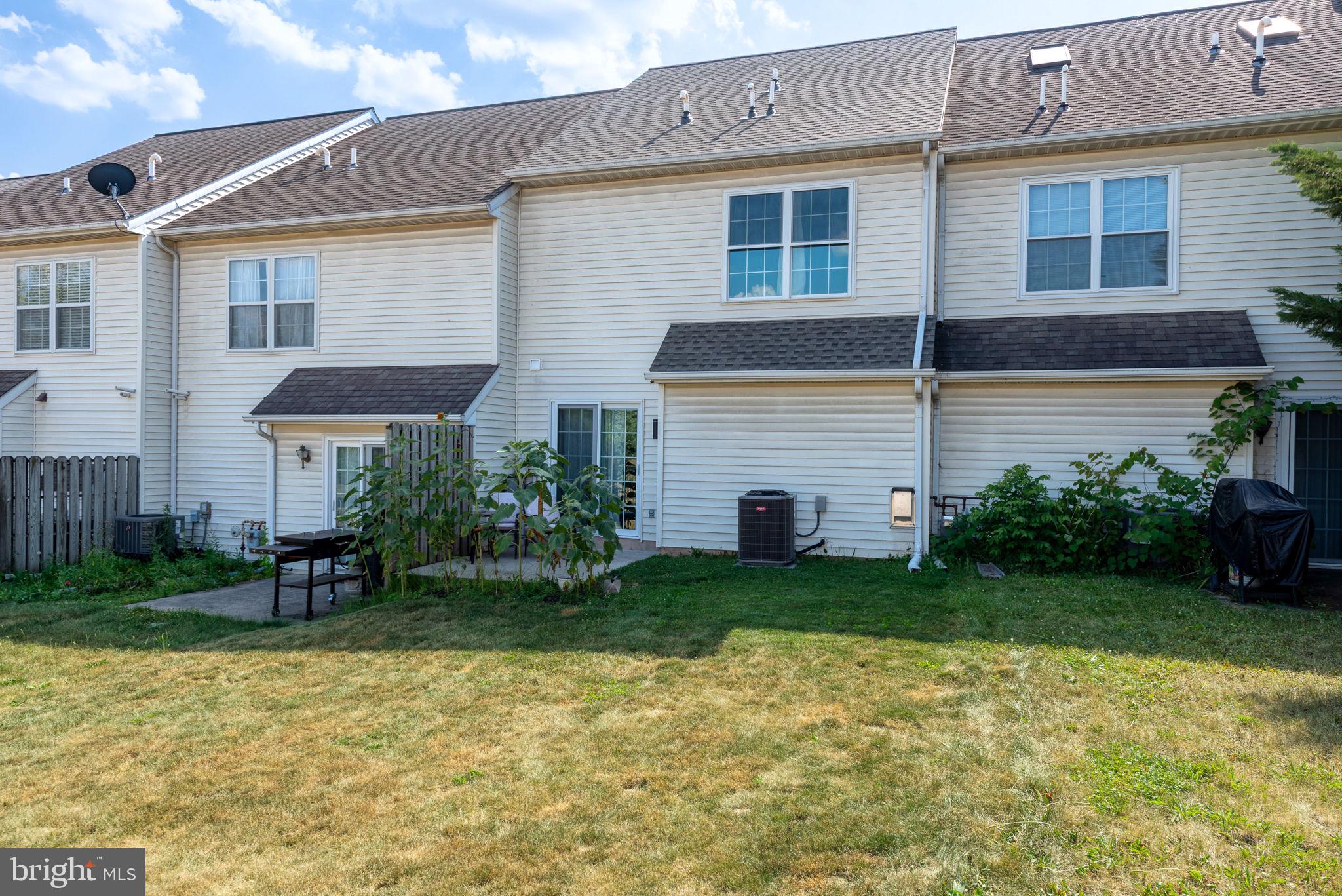 QUAIL HOLLOW - Residential