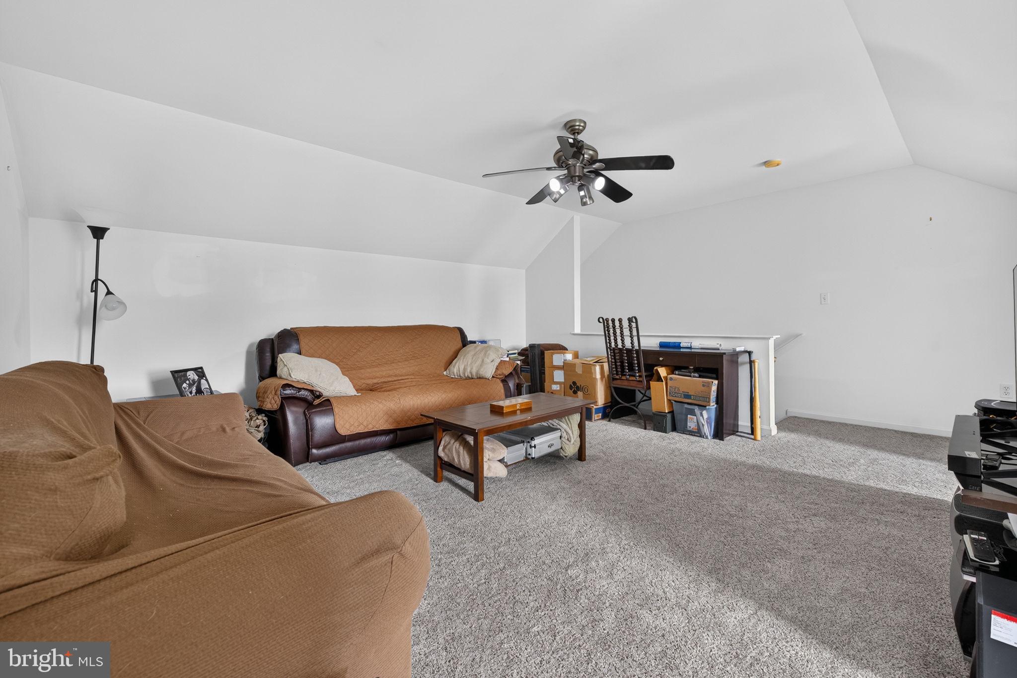 QUAIL HOLLOW - Residential