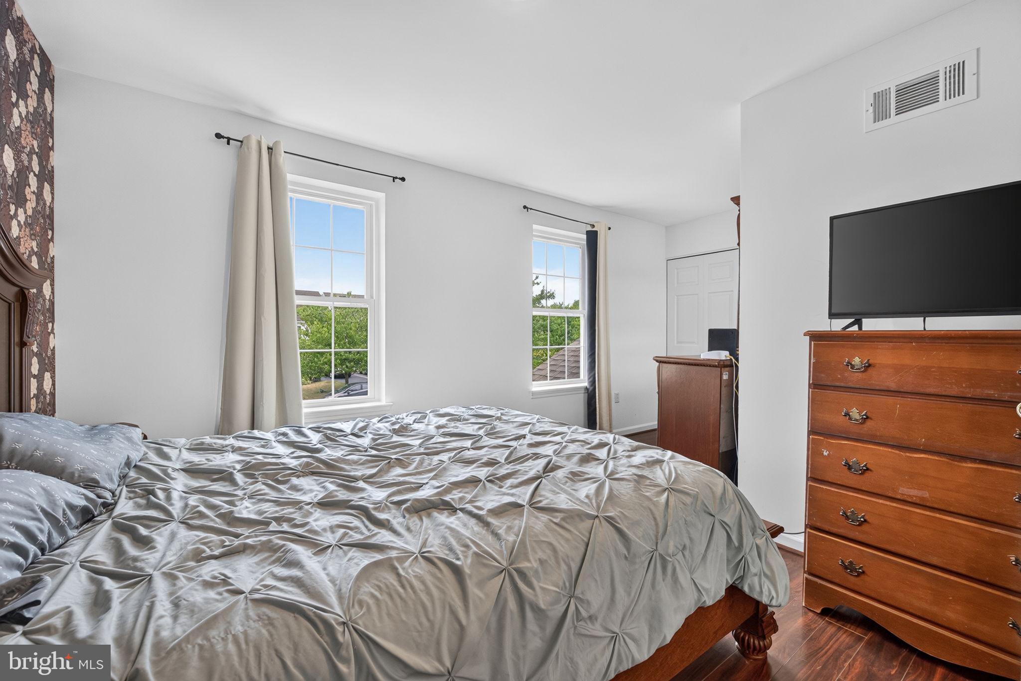 QUAIL HOLLOW - Residential