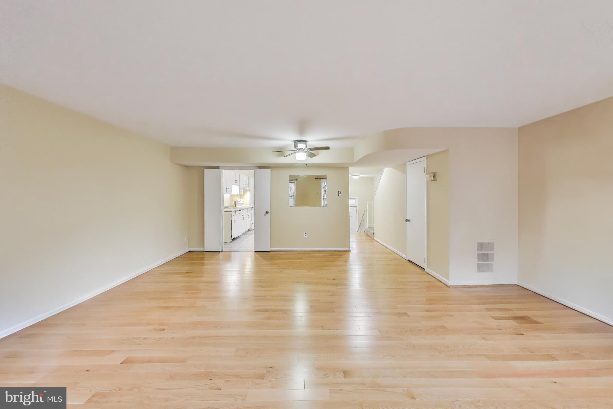 MOUNT VERNON SQUARE - Residential