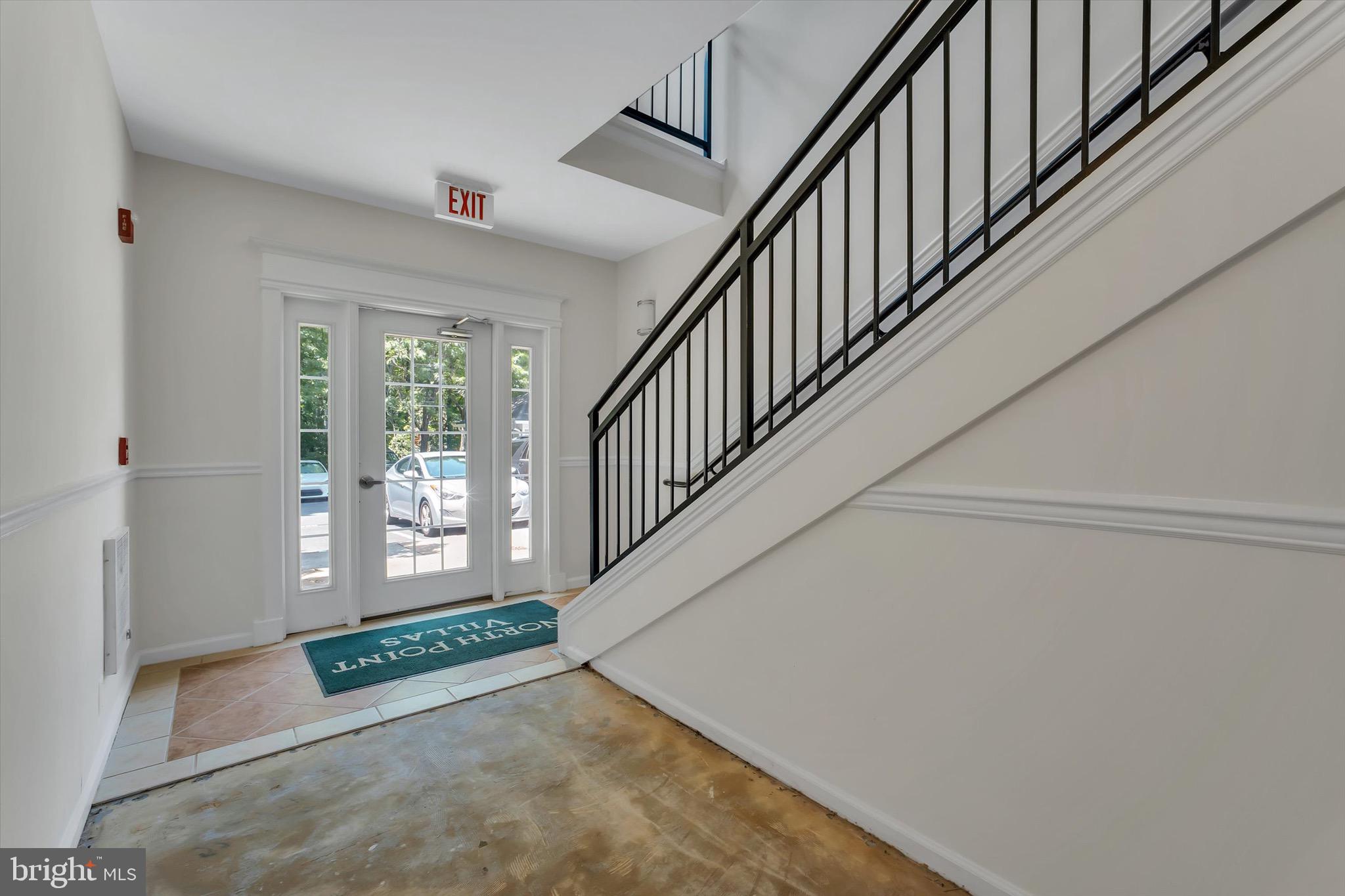 NORTH POINT VILLAS - Residential