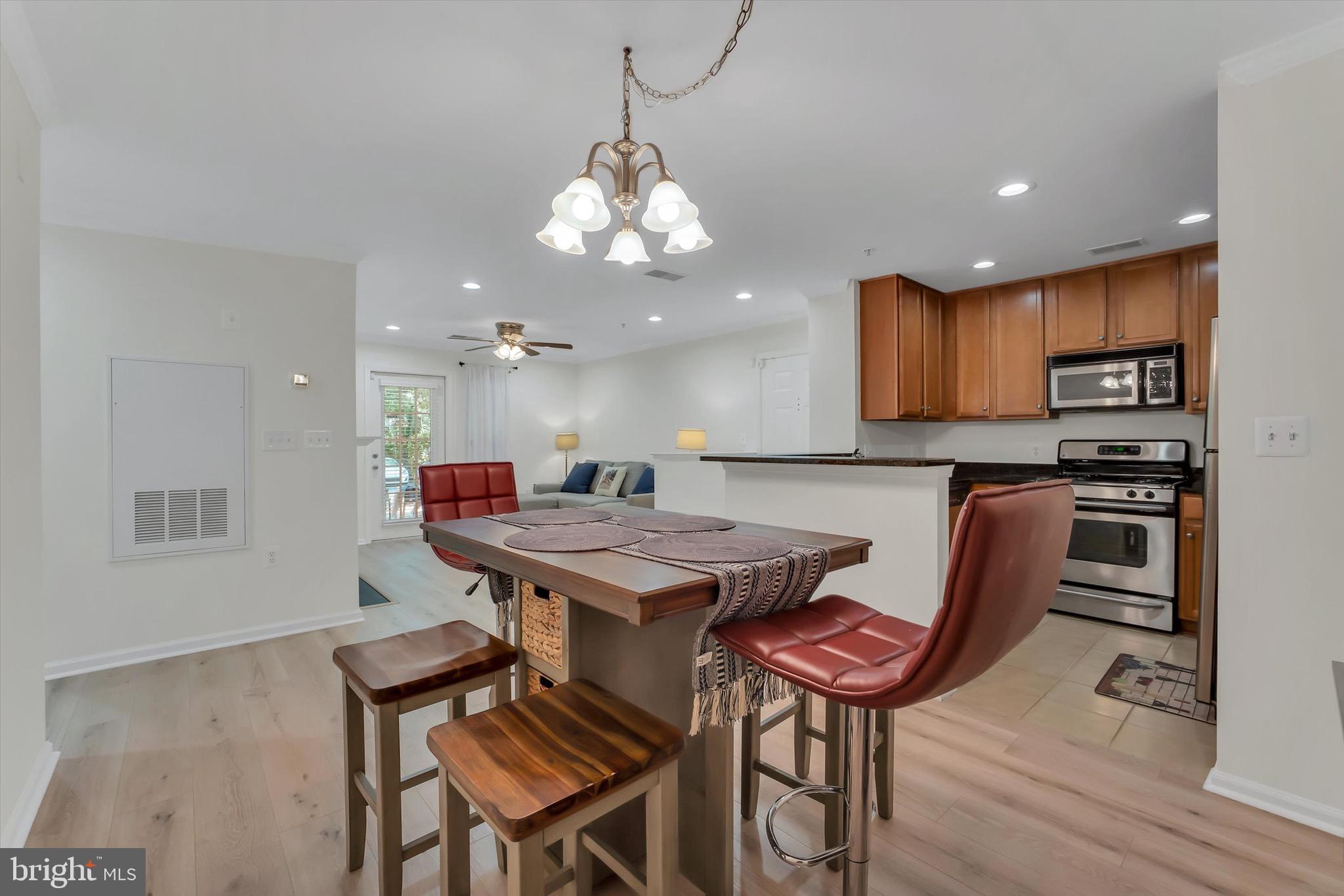 NORTH POINT VILLAS - Residential