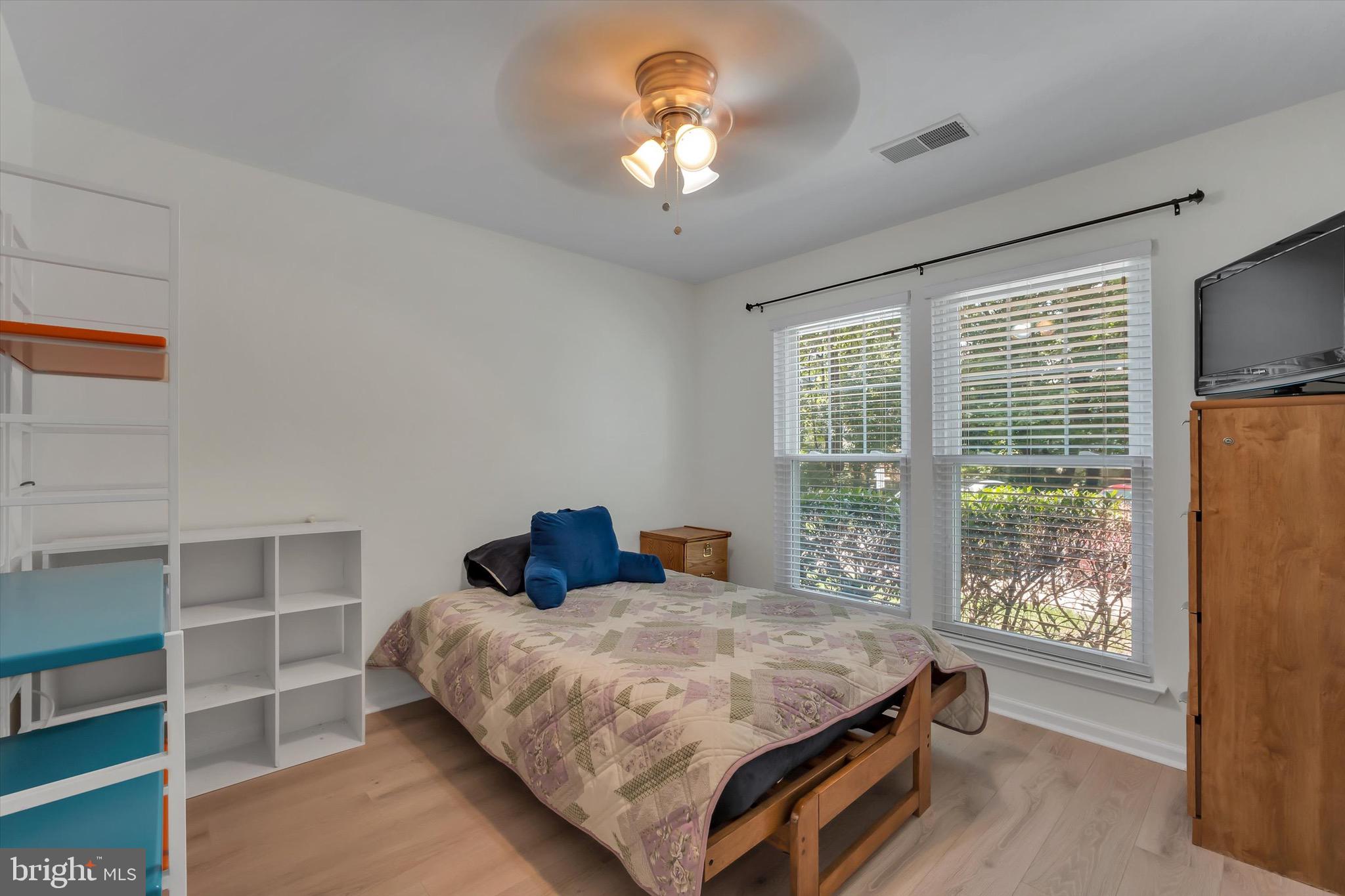 NORTH POINT VILLAS - Residential