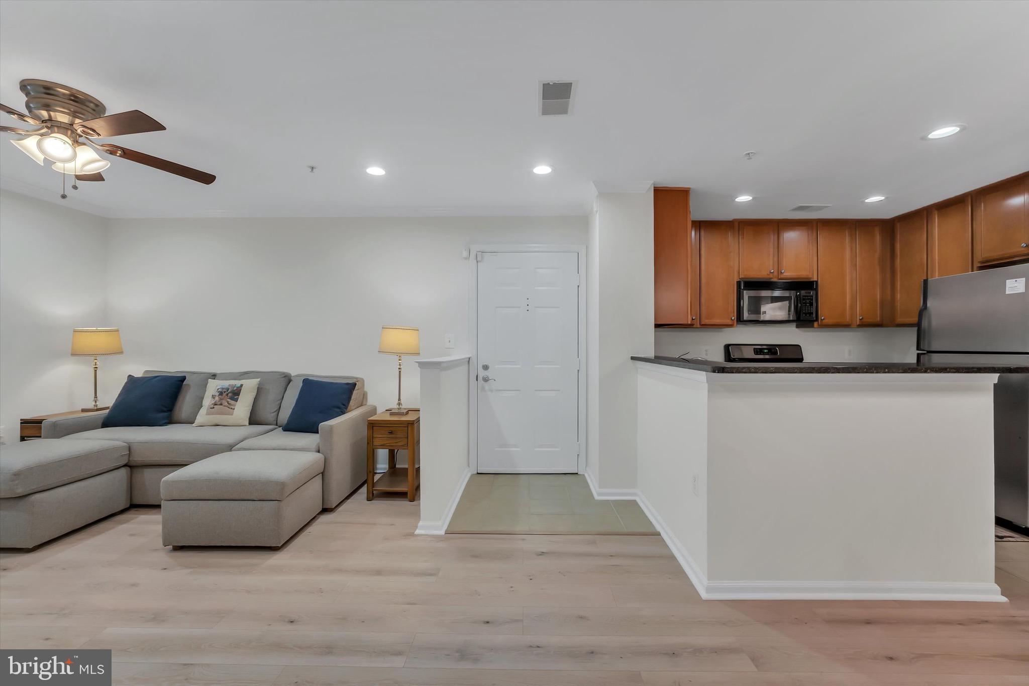 NORTH POINT VILLAS - Residential