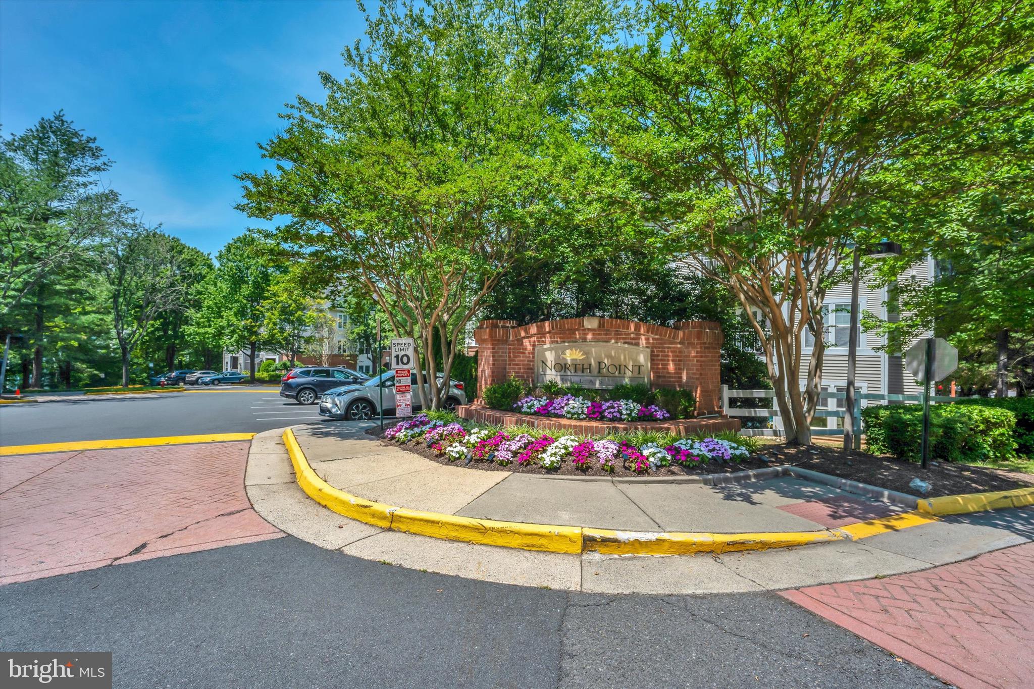 NORTH POINT VILLAS - Residential