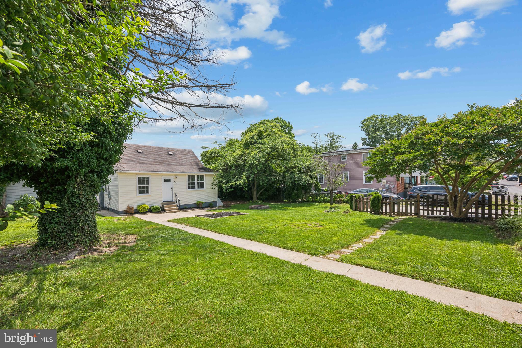 PARKVILLE HEIGHTS - Residential
