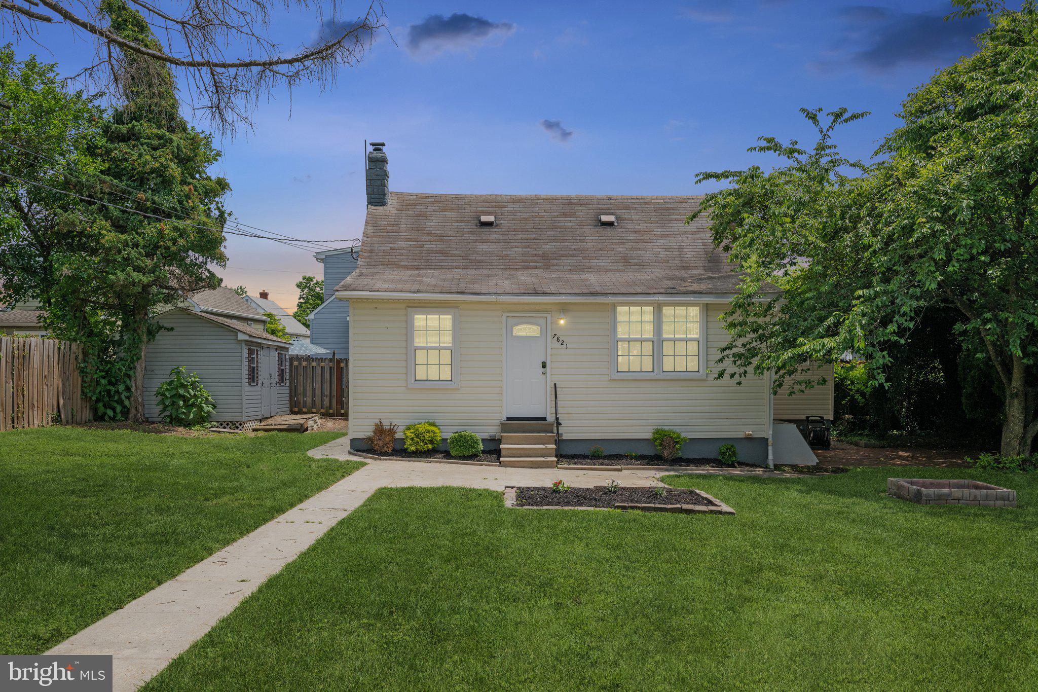 Fully renovated in 2020 and freshly painted throughout, this 3-bed, 2-bath bungalow blends modern updates with a layout that just makes sense. The main level features an open living and dining area, a bright kitchen with granite countertops and stainless appliances, and a spacious bedroom with a full bath right off of the kitchen. 

Downstairs, the fully finished basement gives you even more room to spread out. Whether you need a playroom, movie lounge, or guest suite. There’s also a second full bath, laundry area, and bonus space that could work as a home gym or office. Upstairs, the finished level adds even more flexible space, think creative studio, hangout zone, or extra bedroom.

Tucked on a quiet street in Parkville with a two-car parking pad and easy access to shopping, commuter routes, and parks, this one checks all the boxes for comfort, space, and move-in-ready living.