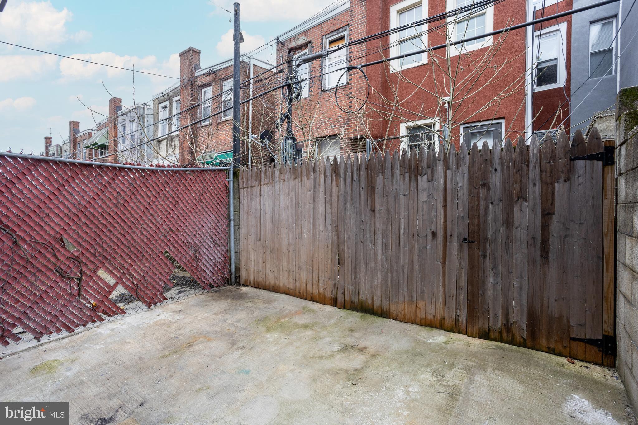 POINT BREEZE - Residential