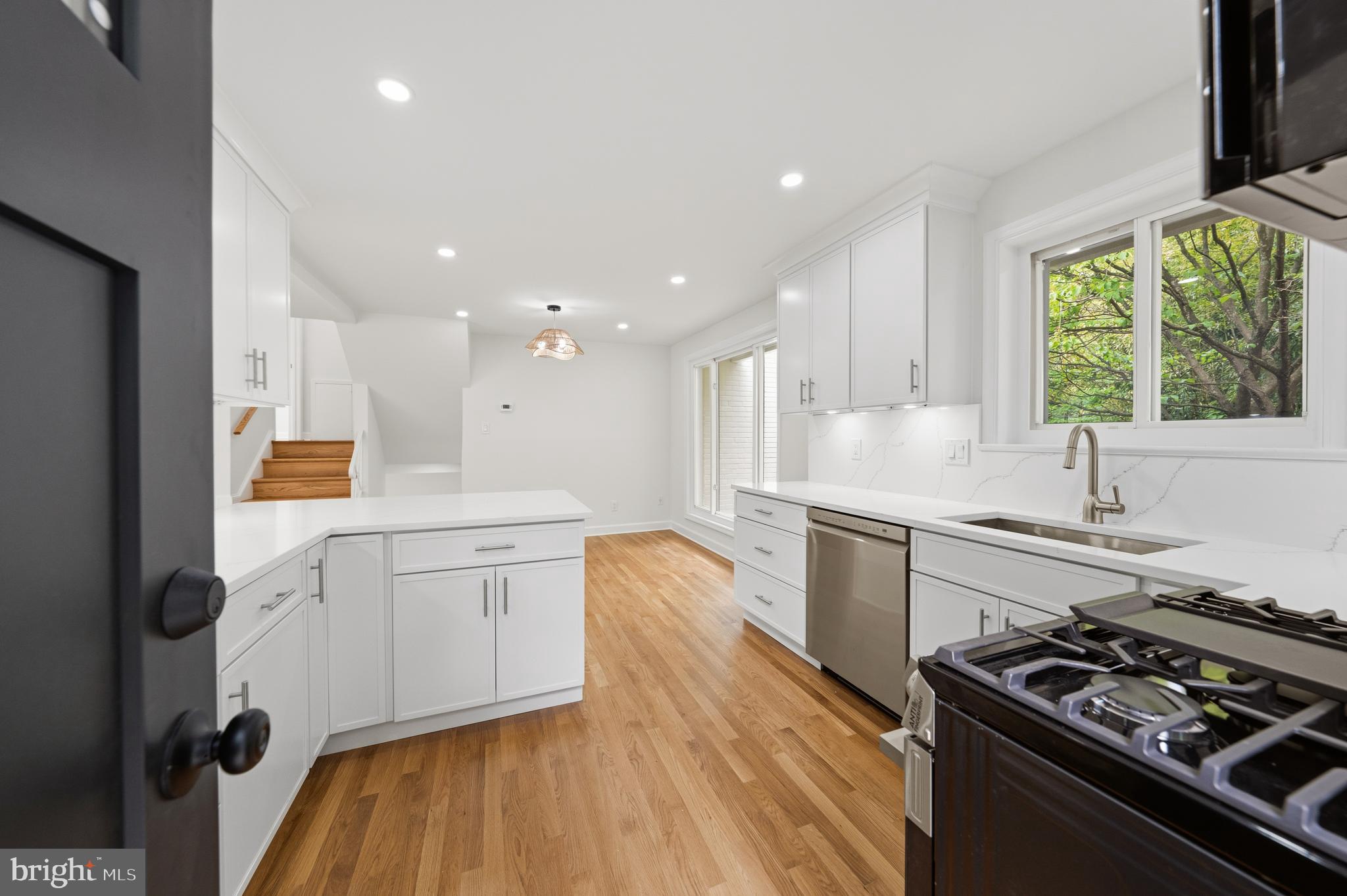 FAIRWAY - Residential