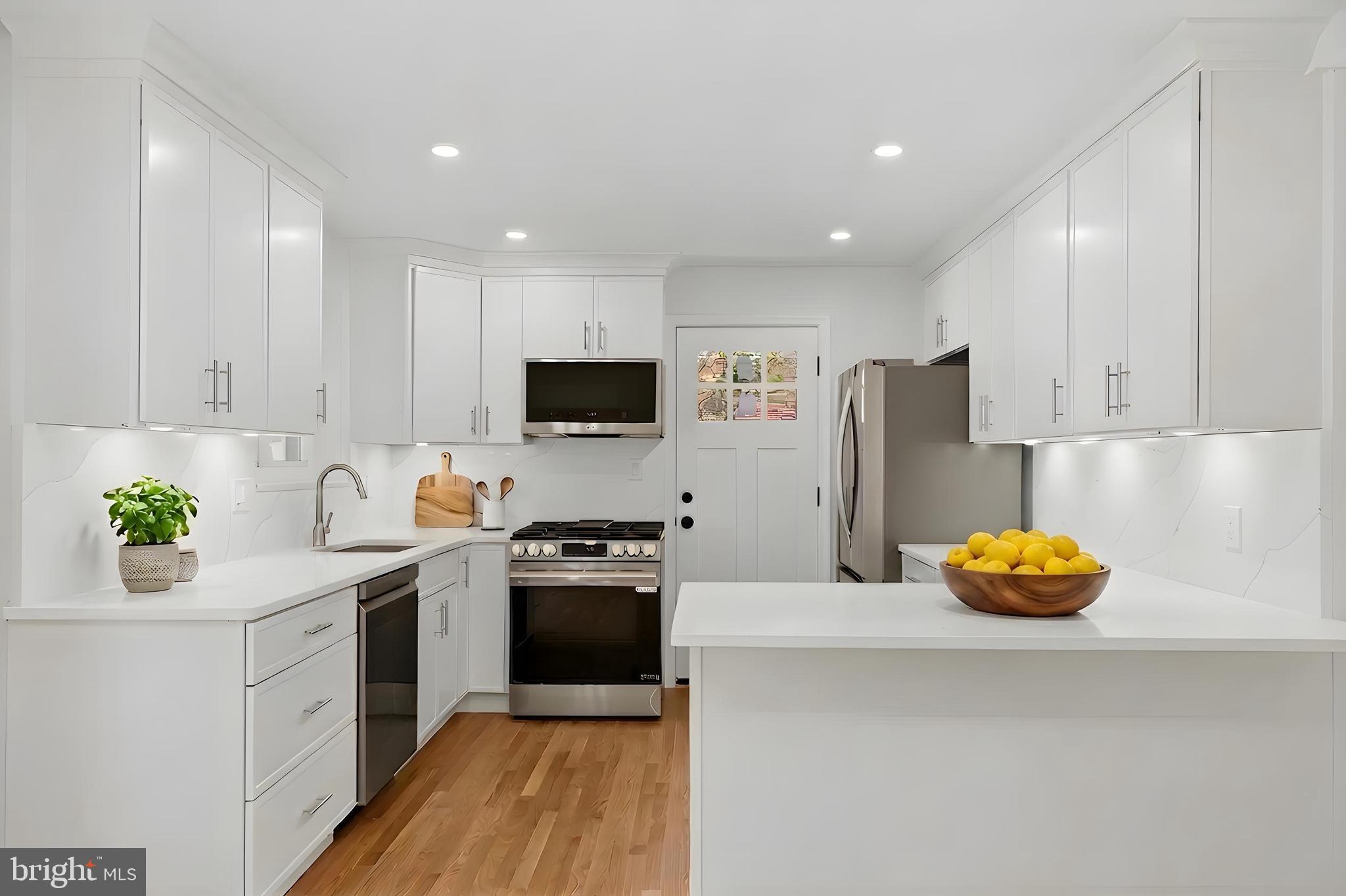 FAIRWAY - Residential