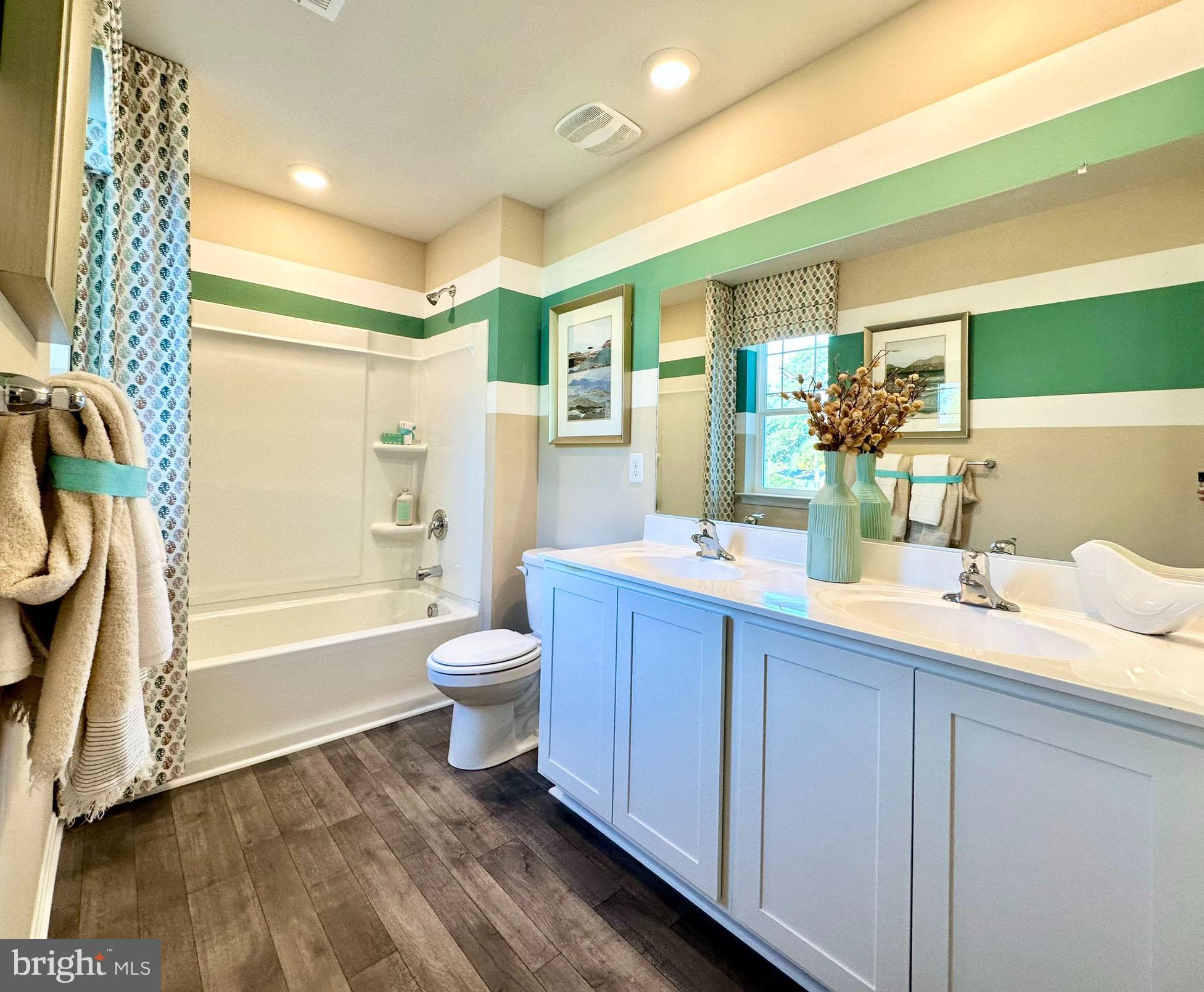 HERITAGE TRACE - Residential