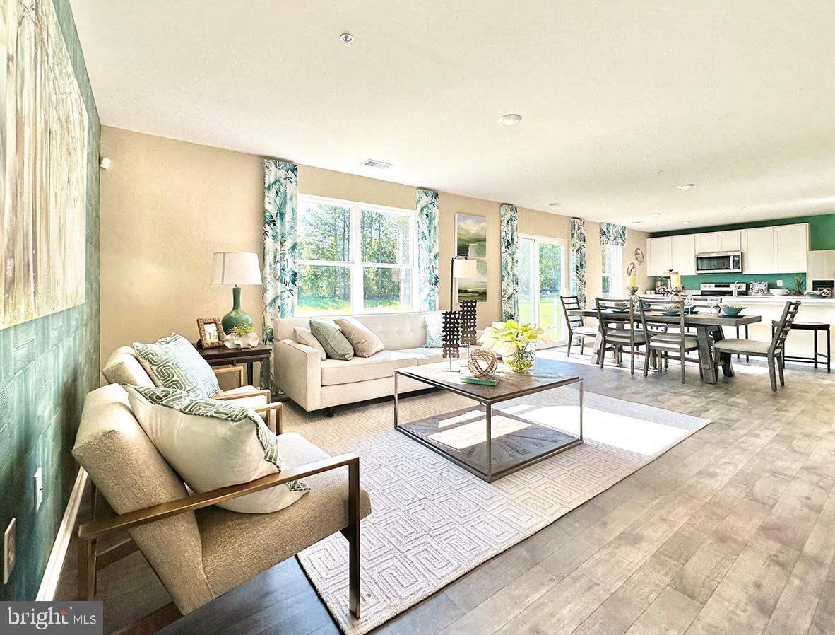 HERITAGE TRACE - Residential