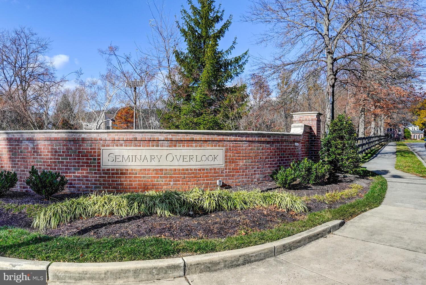 SEMINARY OVERLOOK - Residential