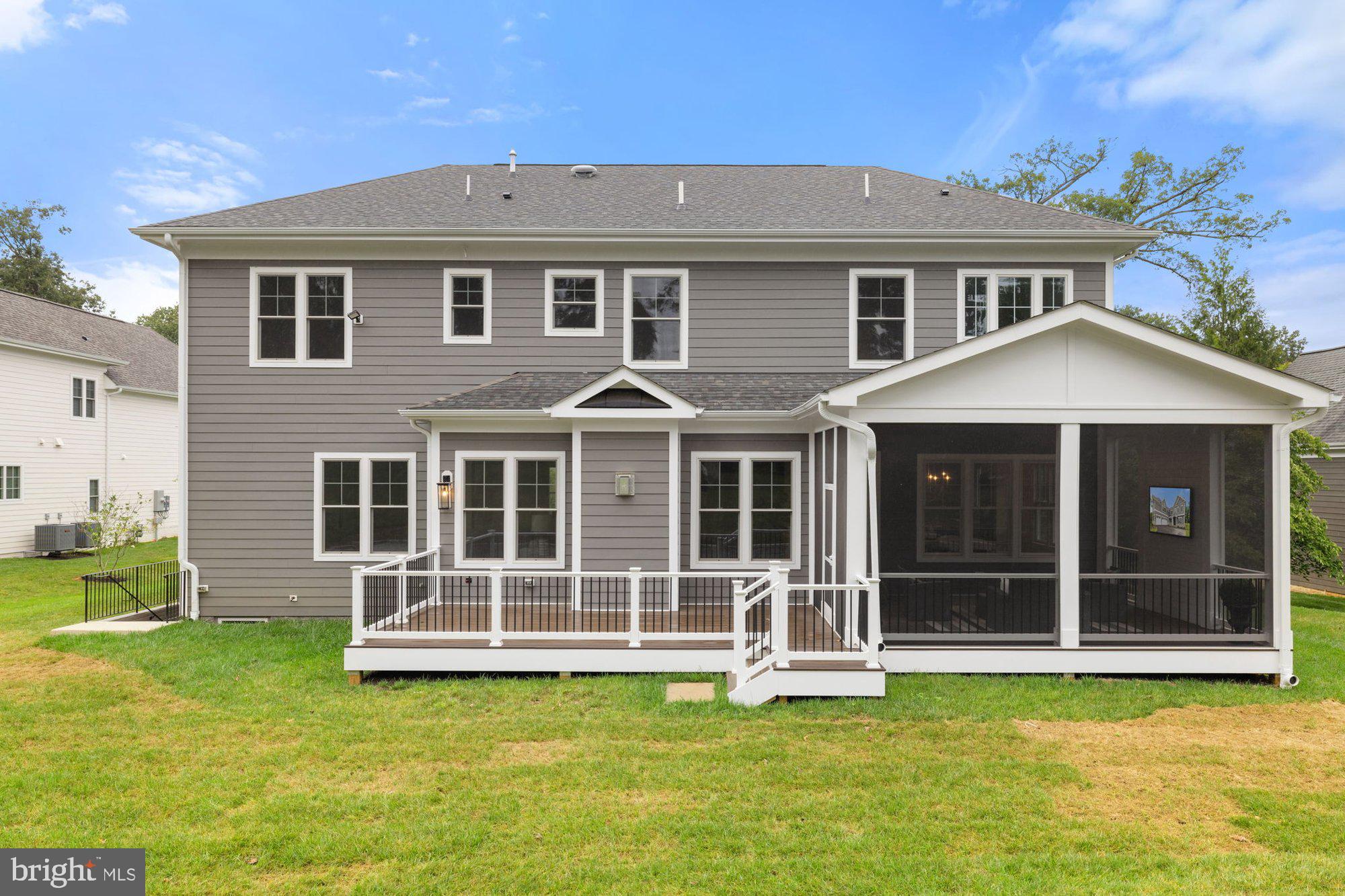 SPRING LAKE - Residential