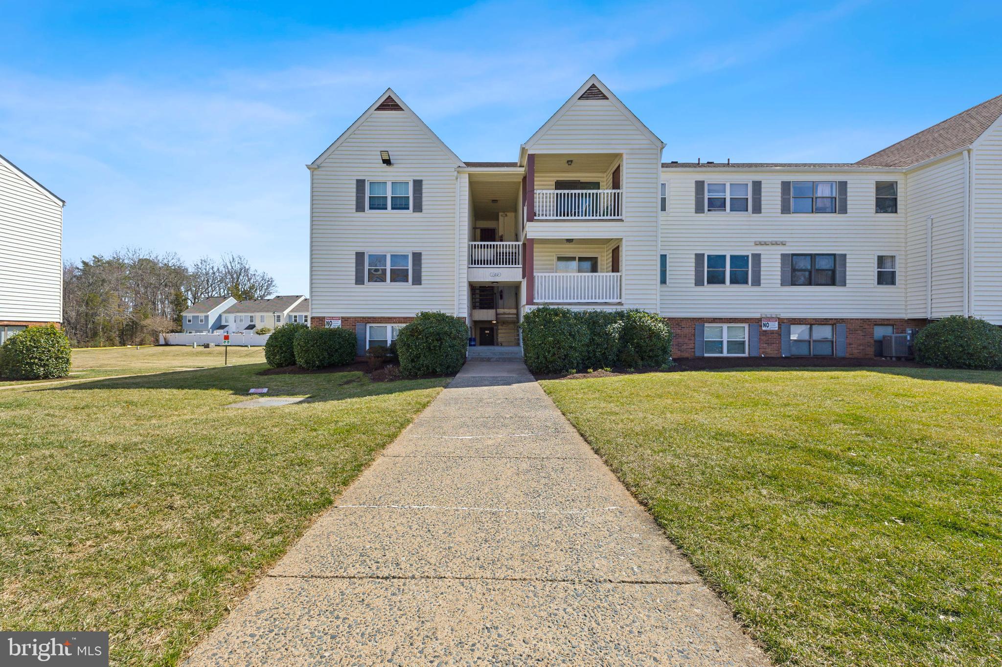 Conveniently located 2 bed, 2 bath, lower-level condo in Stafford Meadows!! New laminate flooring and fresh paint throughout. Open floor plan features primary bedroom with ensuite bathroom; second bedroom; guest/second-bedroom bathroom; and separate laundry room. Water, trash removal and snow removal included in condo fee. Unit comes with two assigned parking spaces. Easy commute to Quantico and minutes to I-95. Add the fact that it's close to all kinds of shopping and a diverse array of restaurants, and you have an amazing property for years to come!