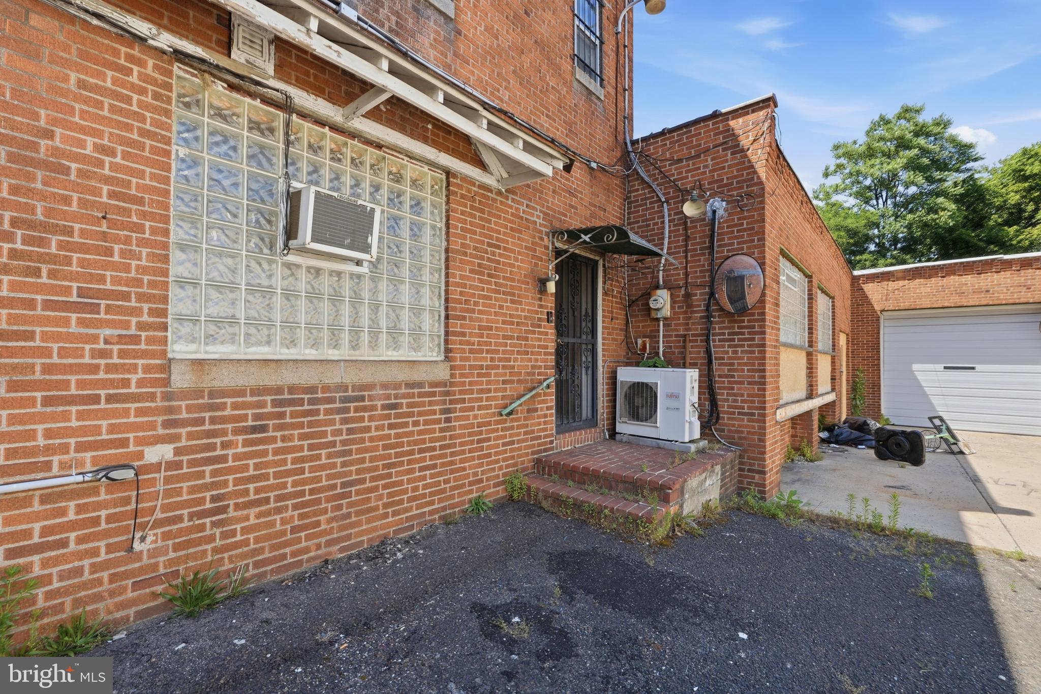 NICETOWN - Commercial Sale