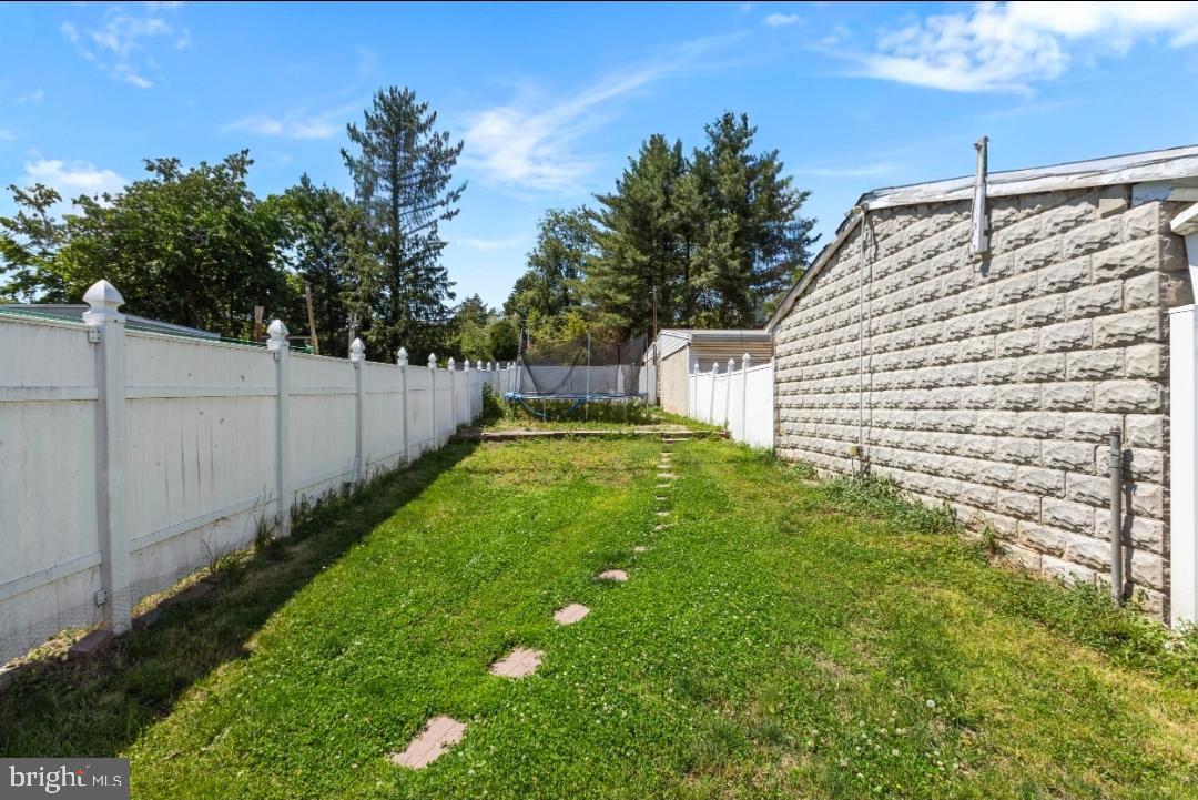 NORRISTOWN - Residential