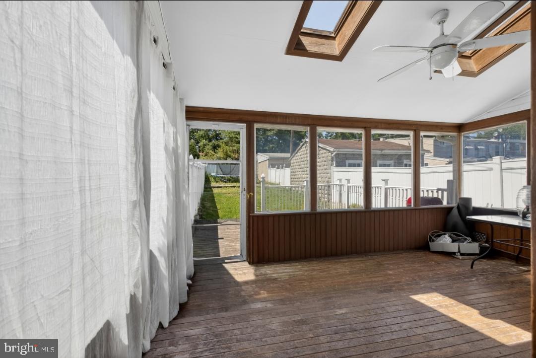NORRISTOWN - Residential