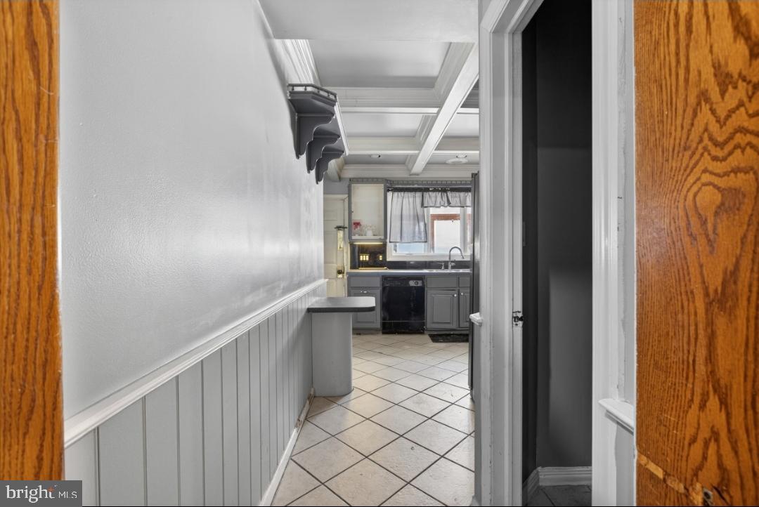 NORRISTOWN - Residential