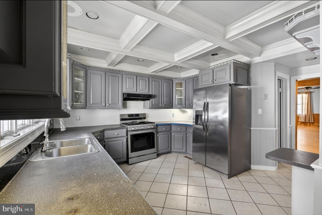 NORRISTOWN - Residential