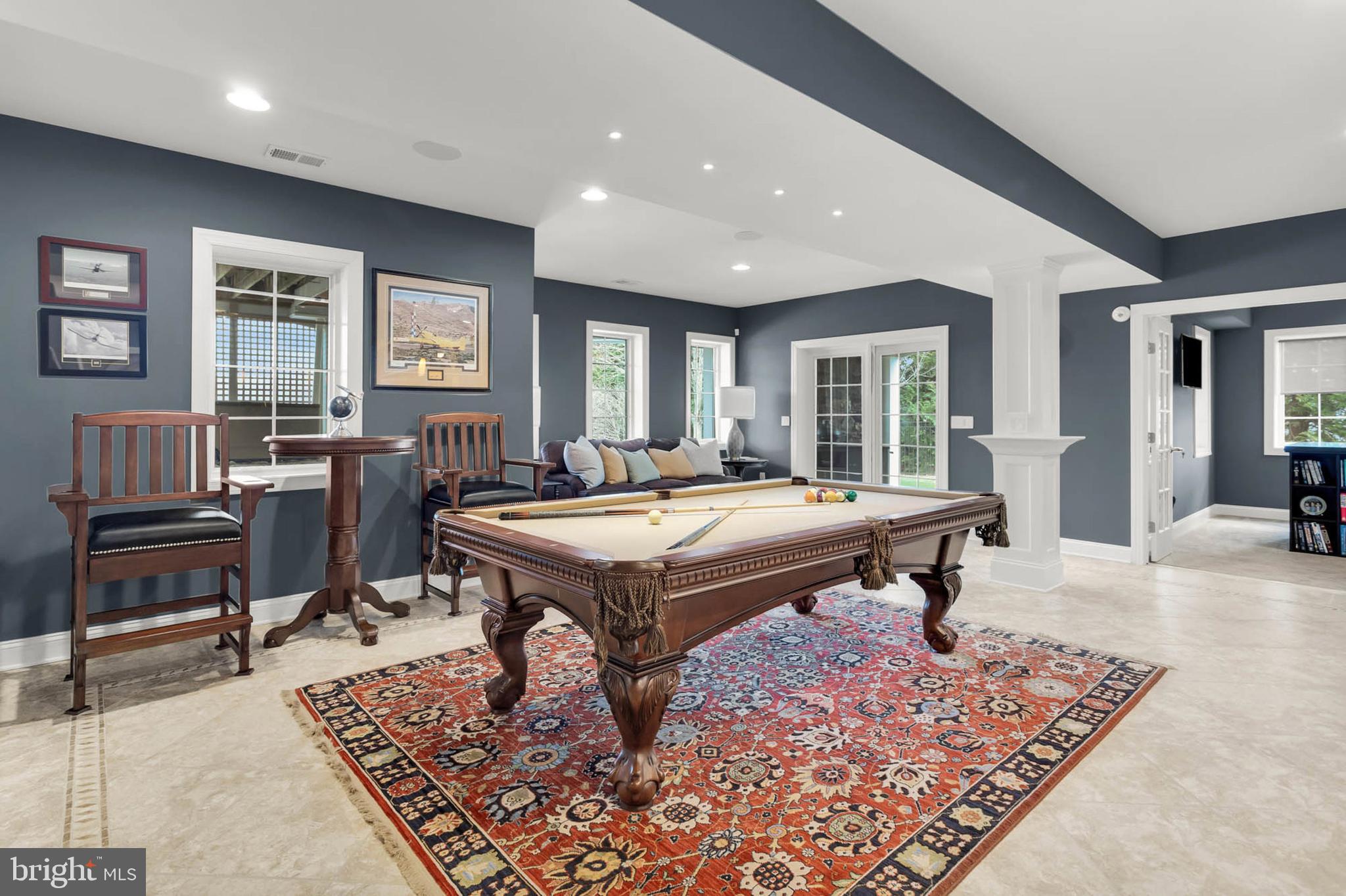 FOX MEADOW - Residential