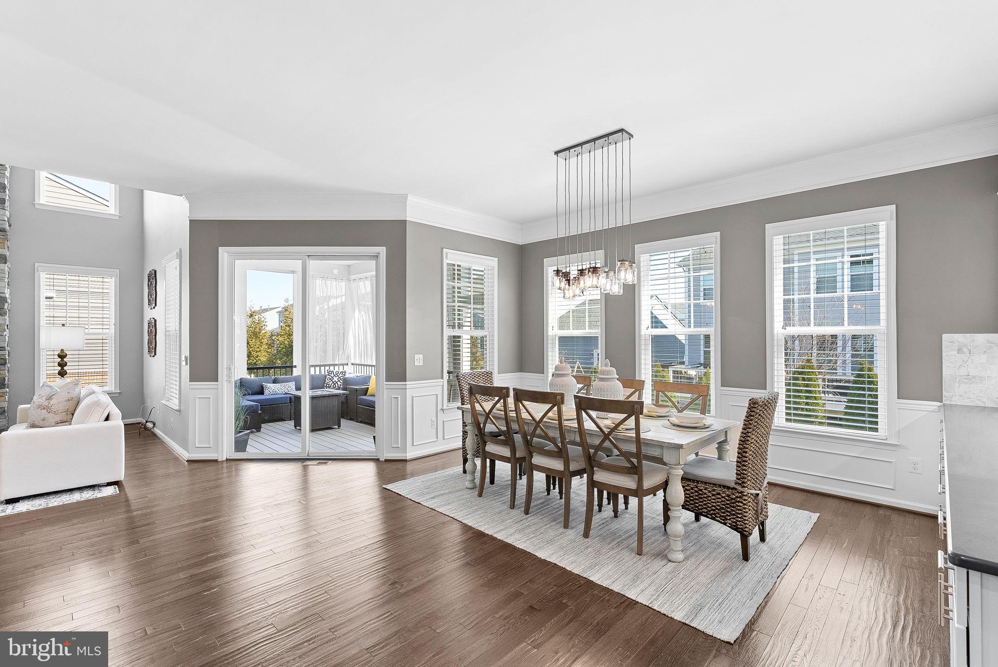 MEADOWBROOK - Residential