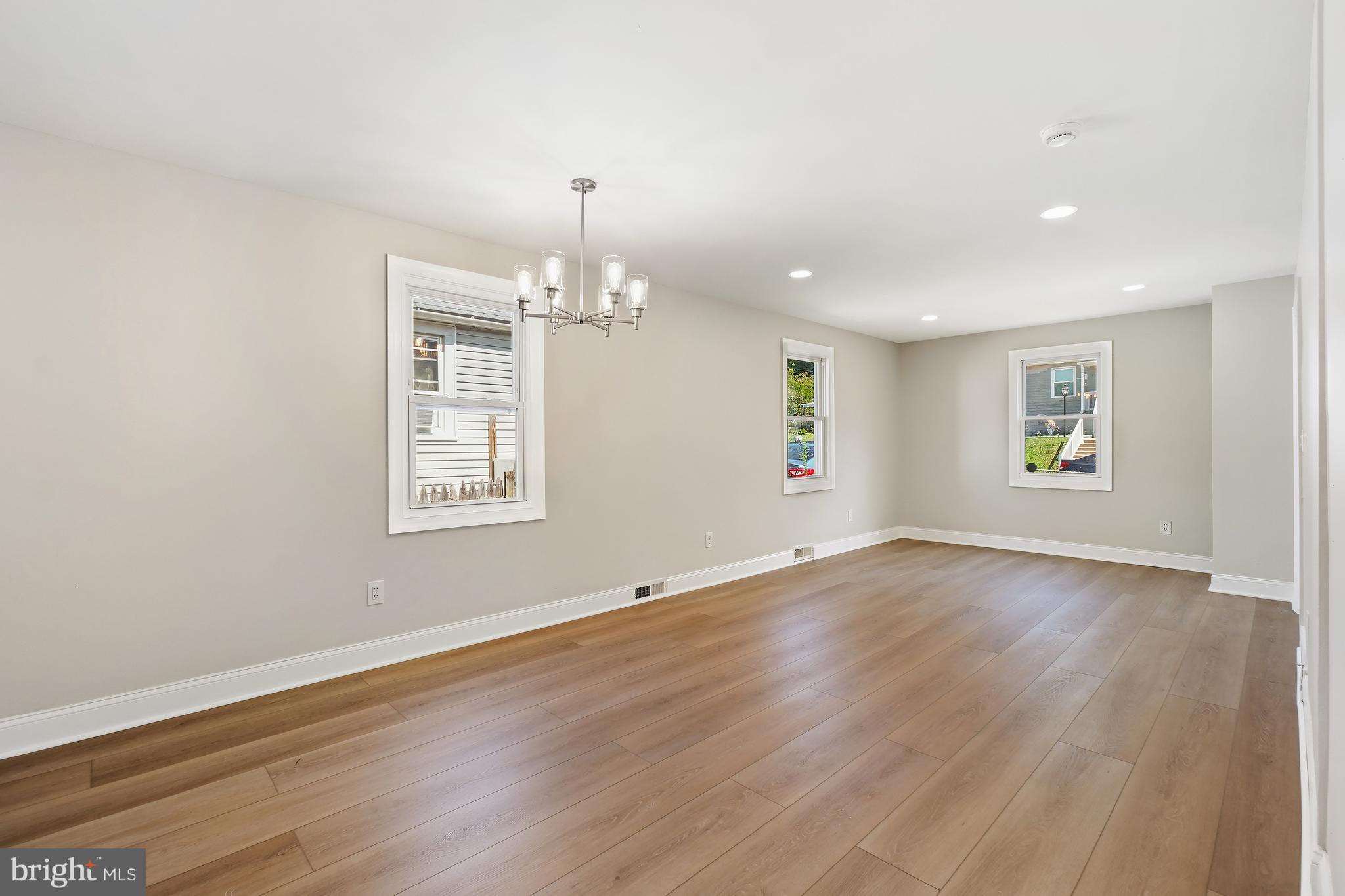 ROSEMONT - Residential