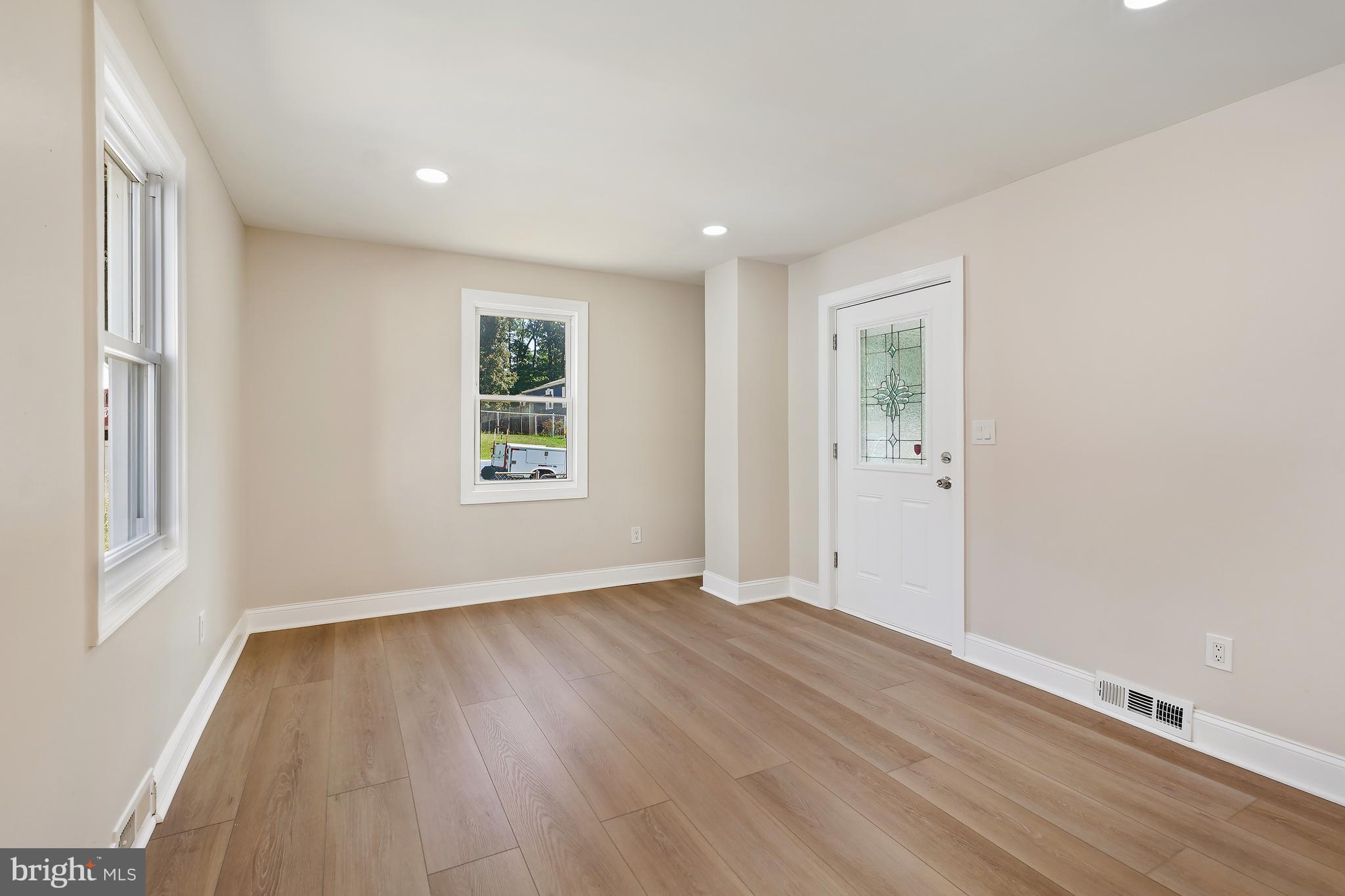 ROSEMONT - Residential