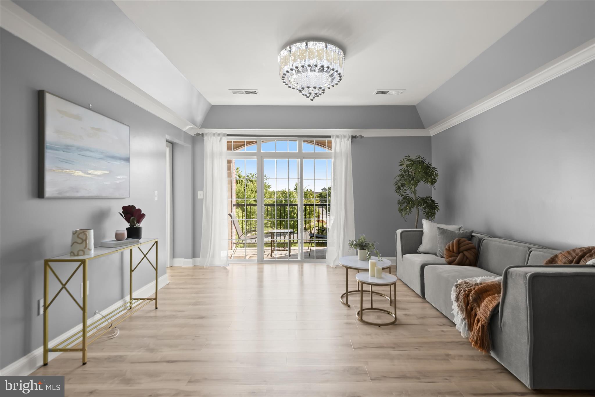 RIVER HILL - Residential