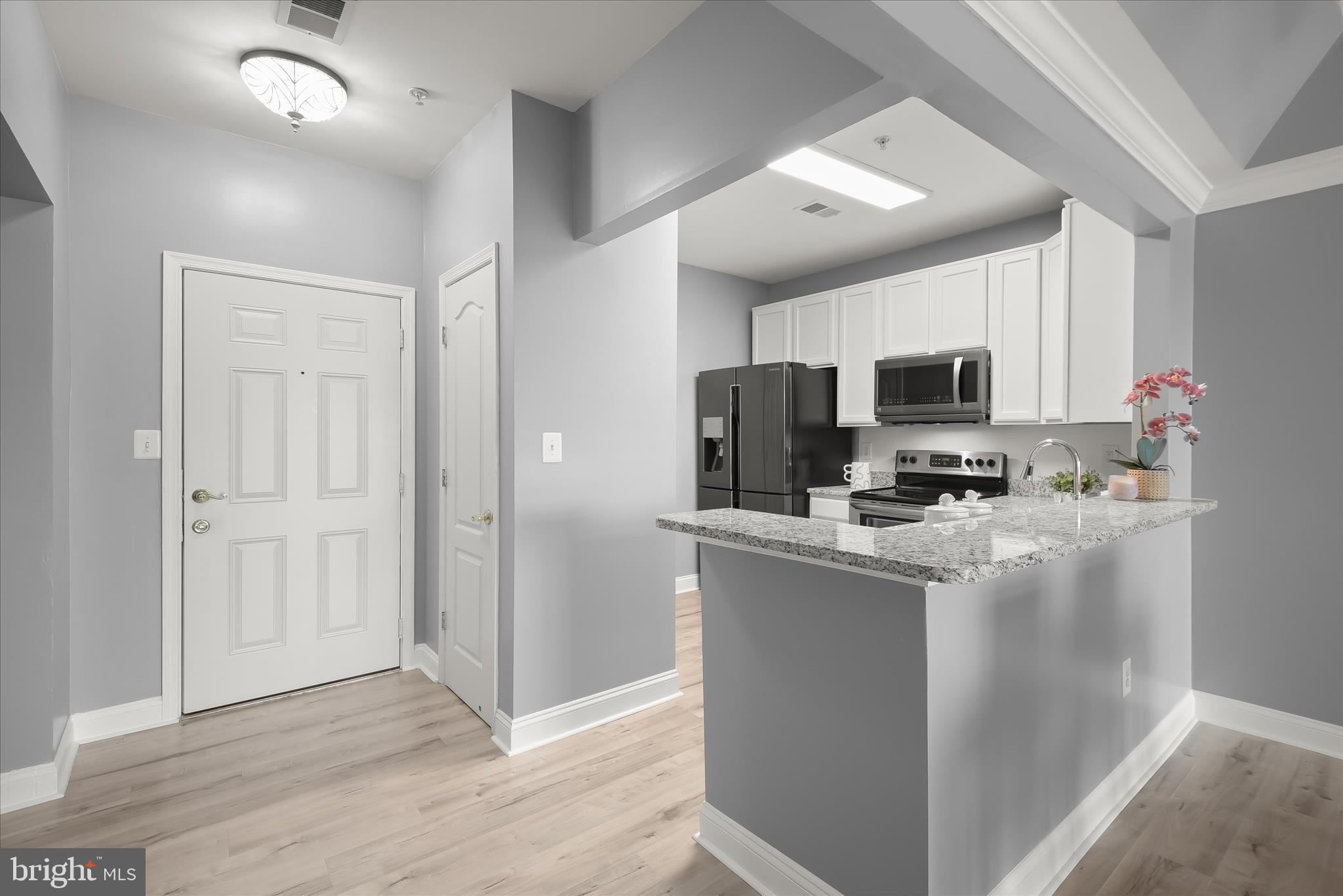 RIVER HILL - Residential
