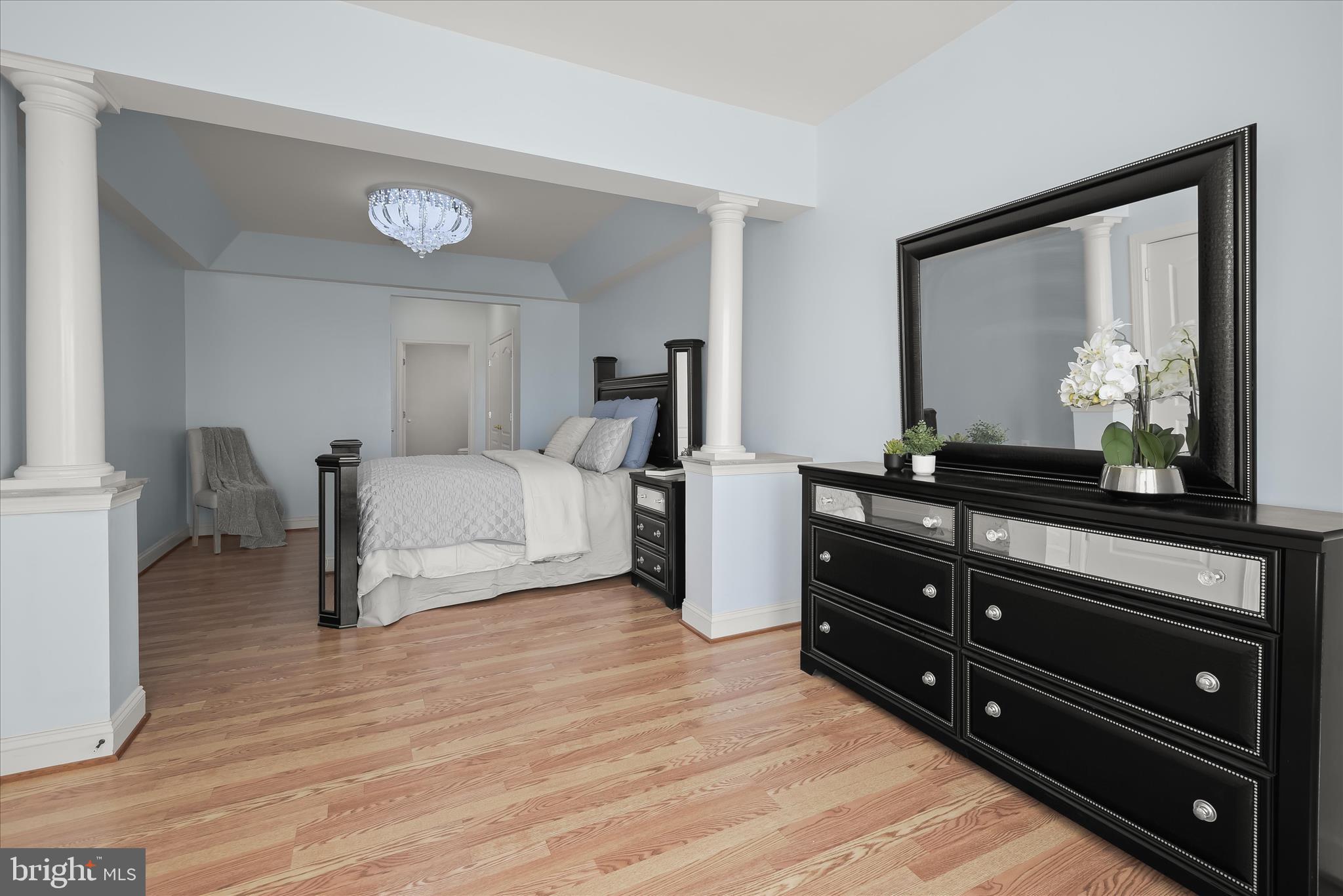 RIVER HILL - Residential