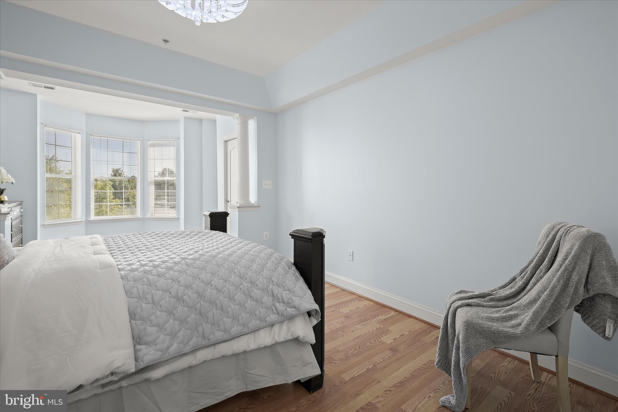 RIVER HILL - Residential