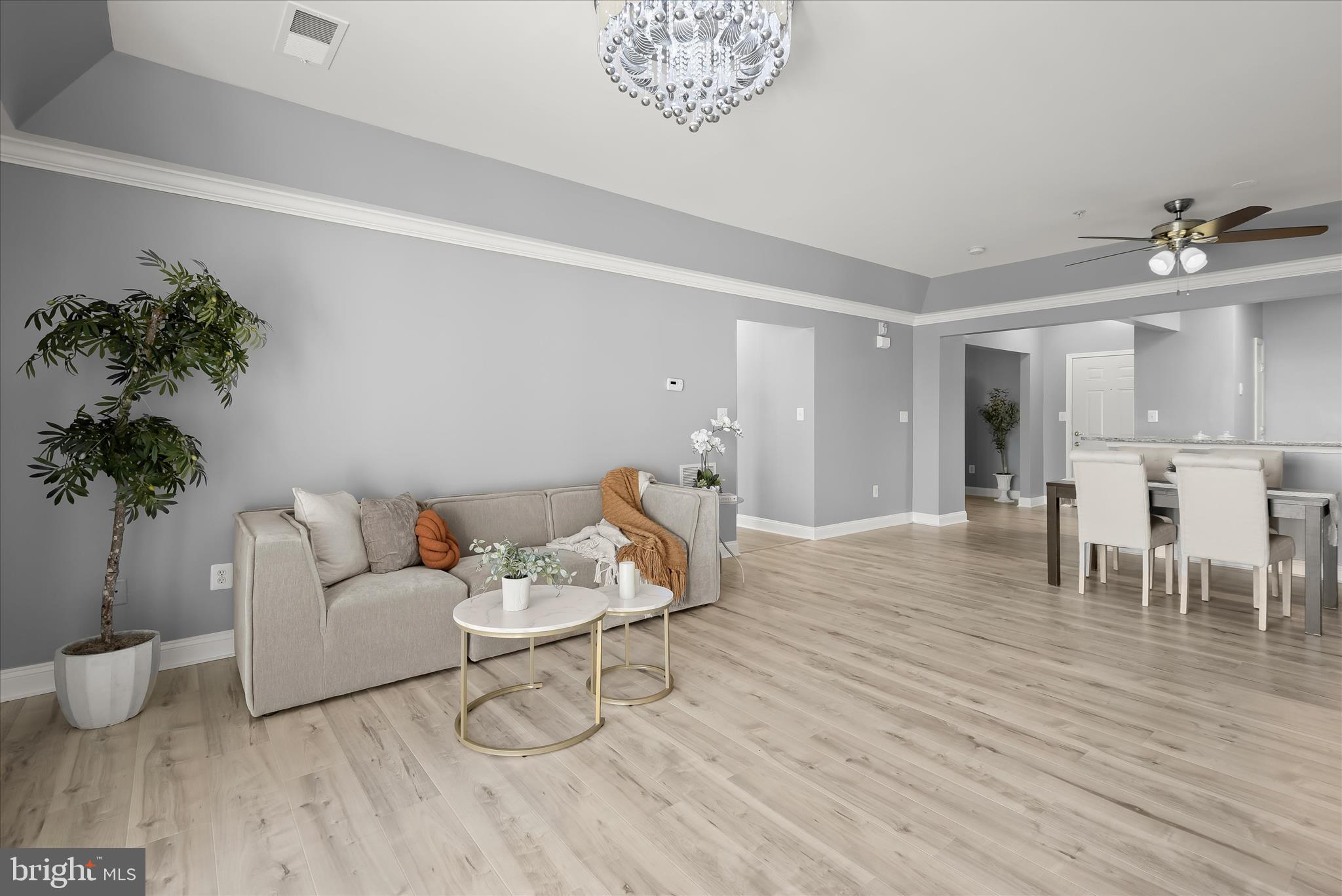RIVER HILL - Residential