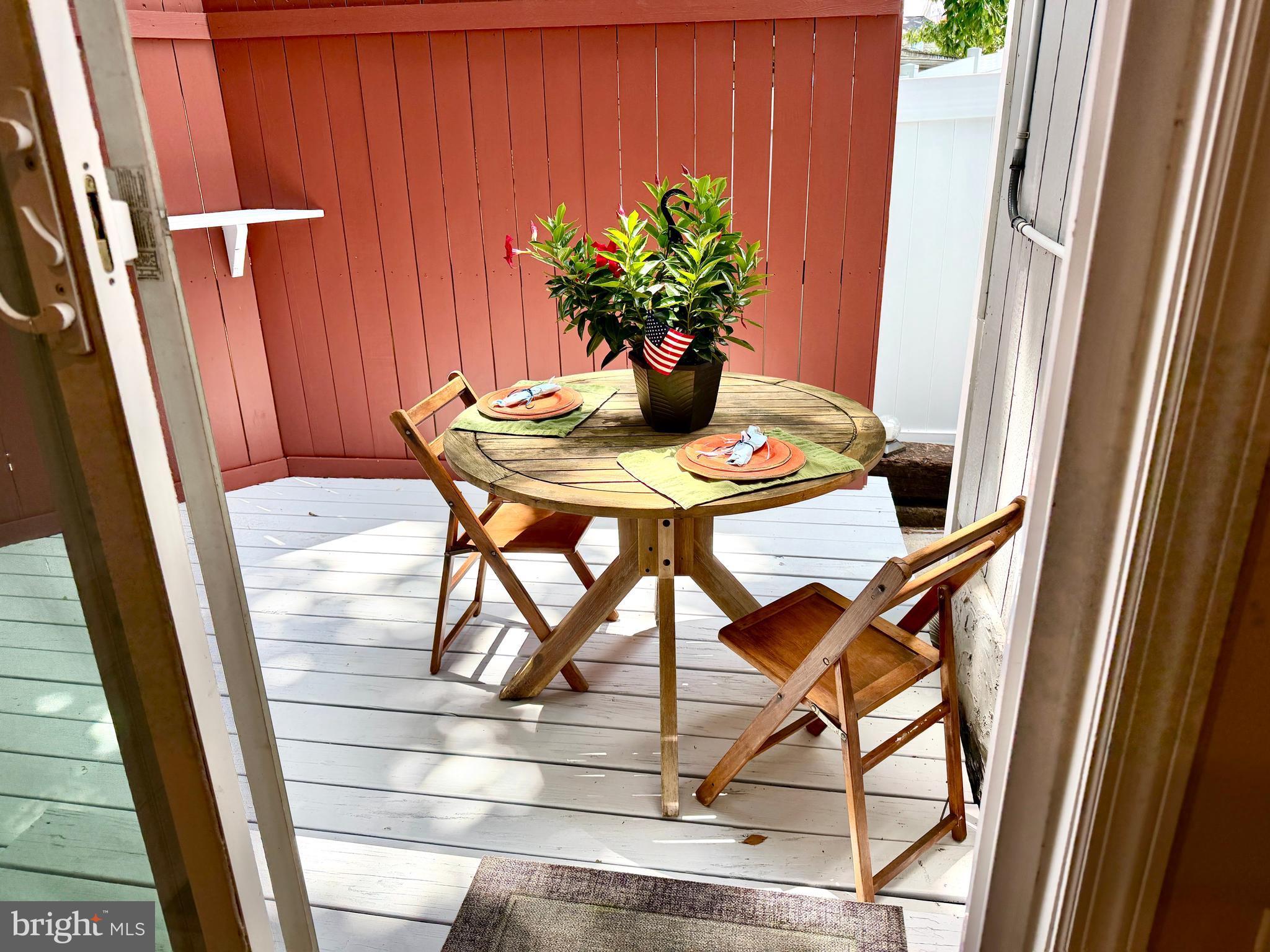 ARBOR LANE - Residential
