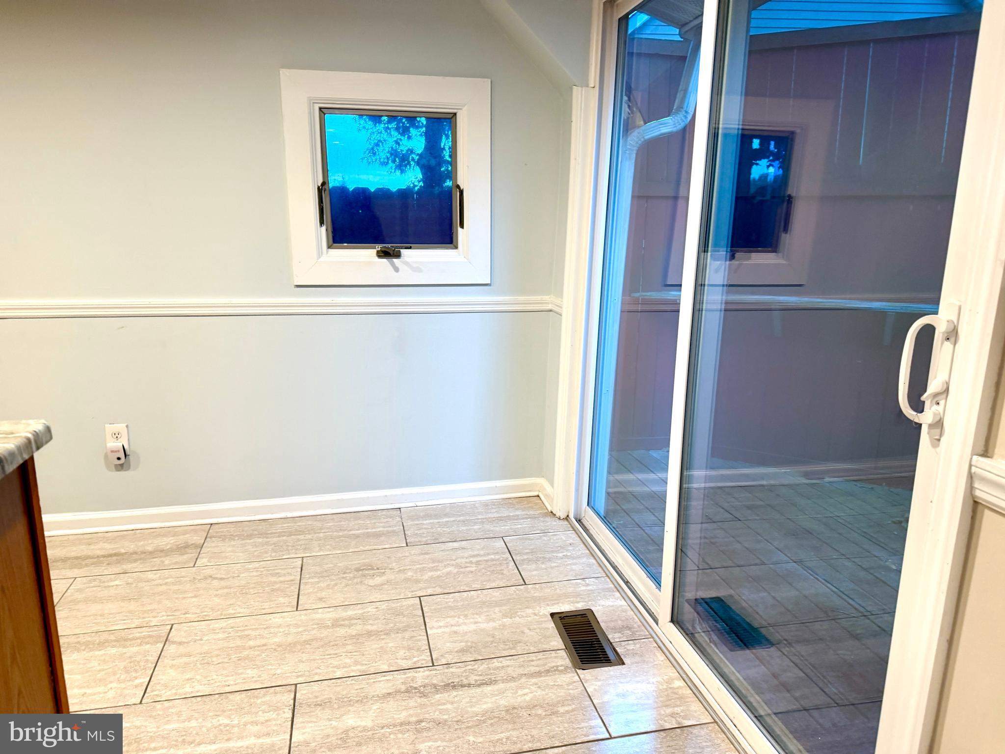 ARBOR LANE - Residential