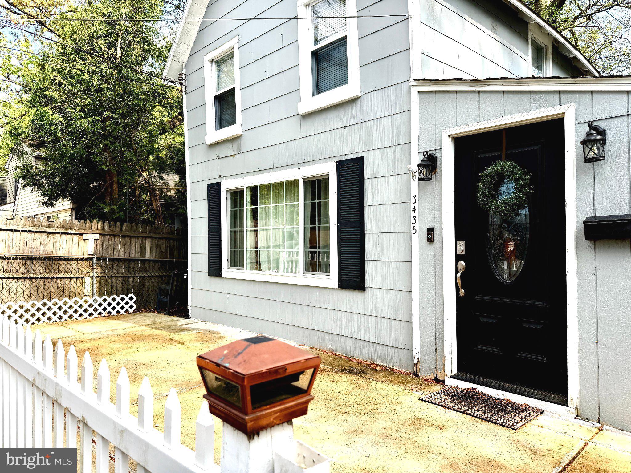 ARBOR LANE - Residential
