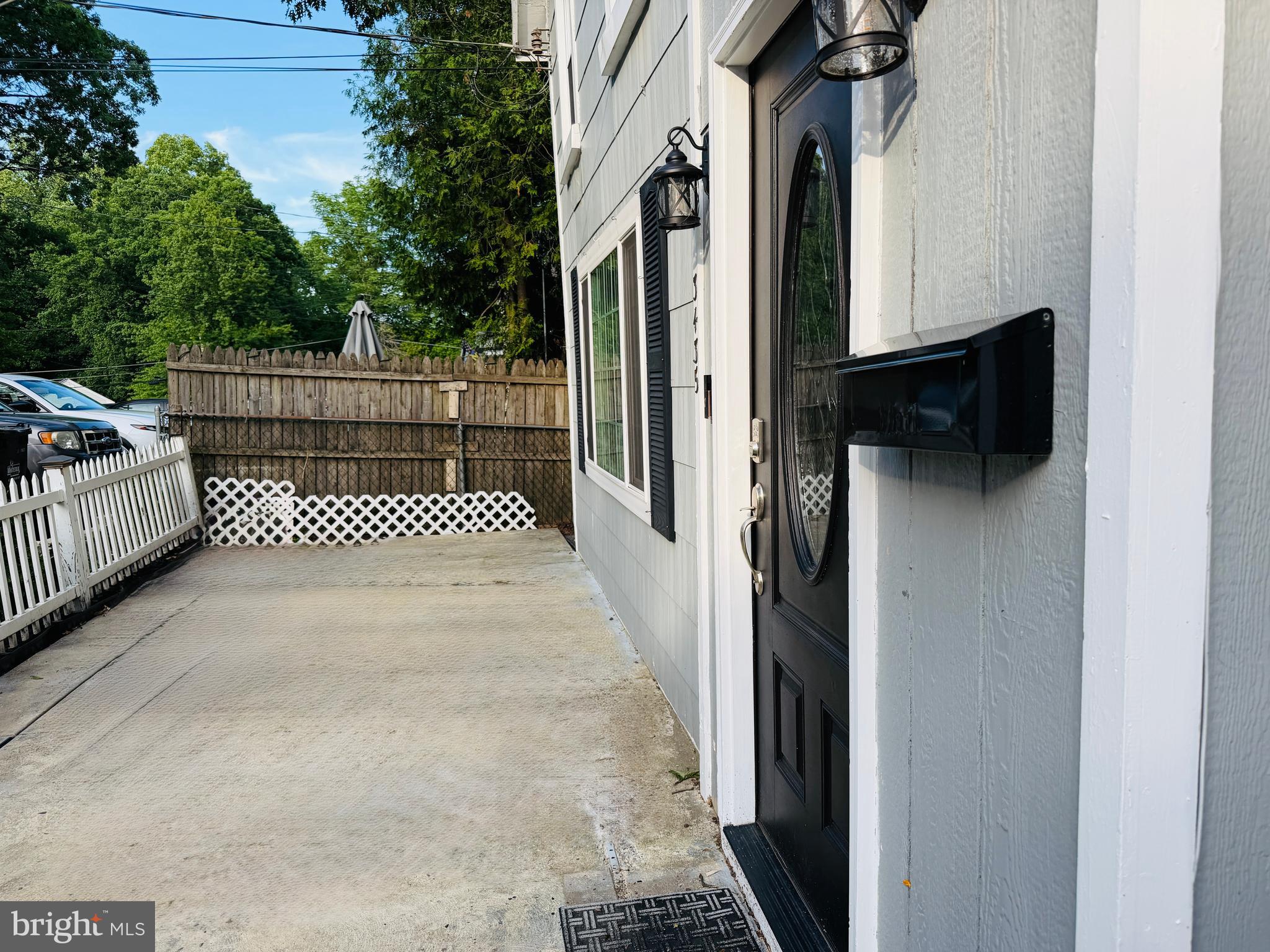ARBOR LANE - Residential