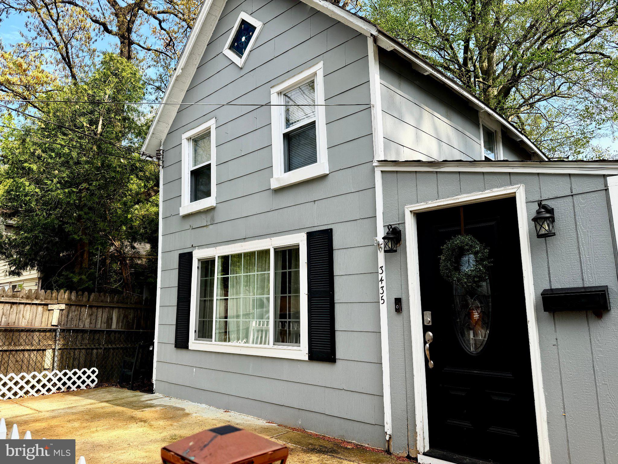 ARBOR LANE - Residential