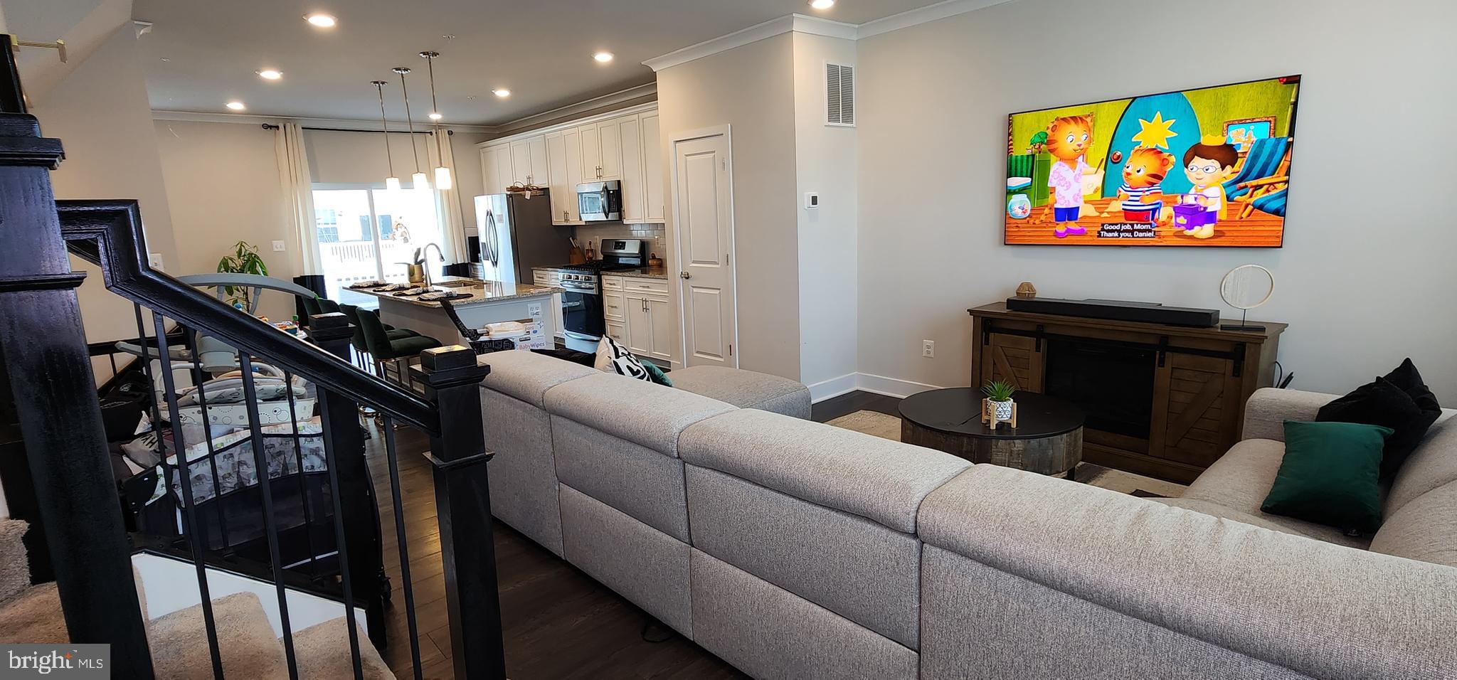 PATAPSCO GLEN - Residential Lease