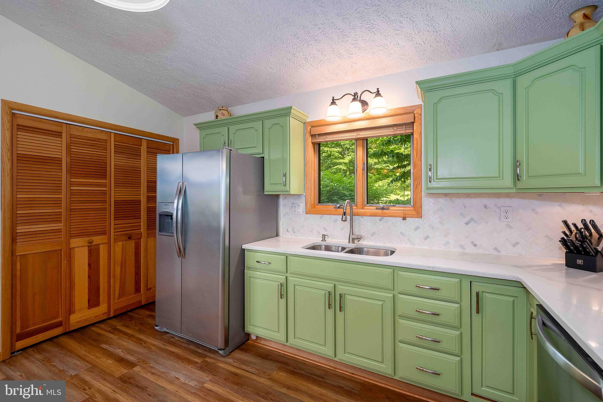 MONTE VISTA HEIGHTS - Residential